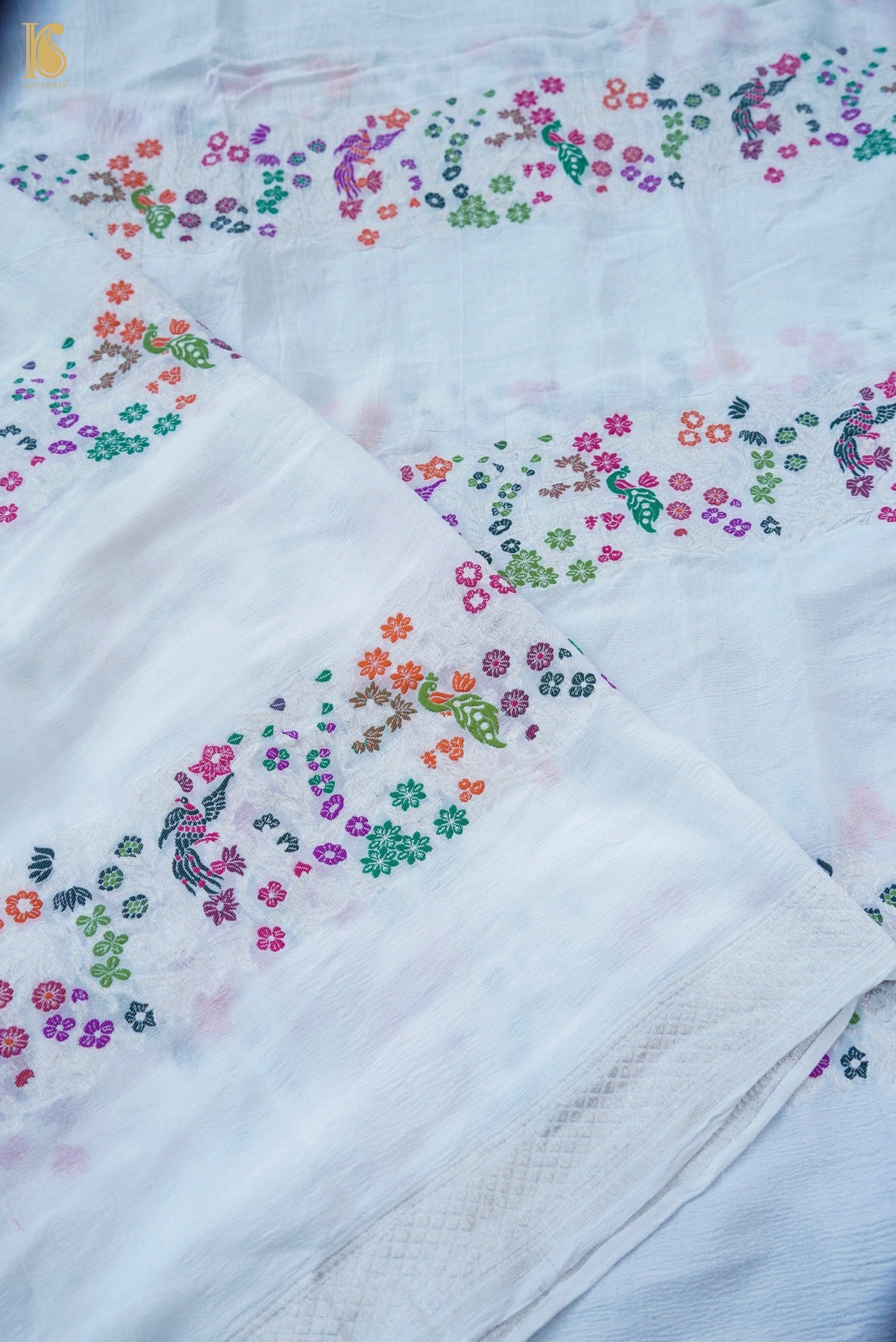 Handwoven Banarasi Georgette Dupatta with Floral Meenakari