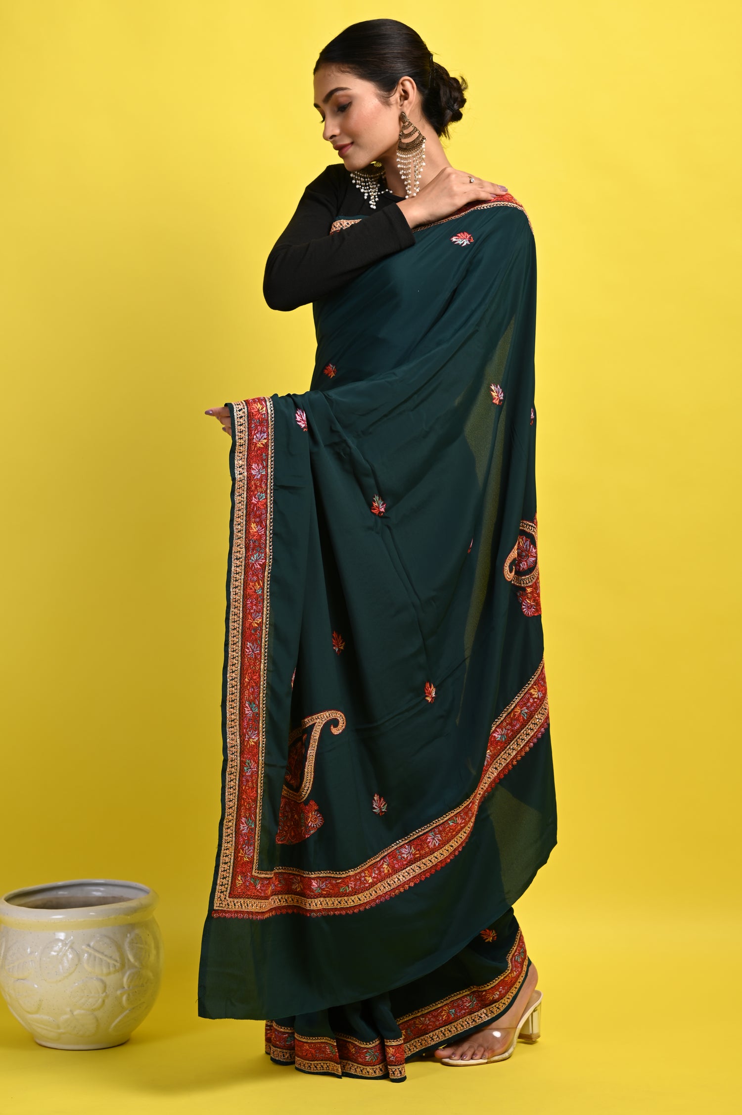 Pure Crepe Chinon Silk Sozni Work Kashmiri Saree