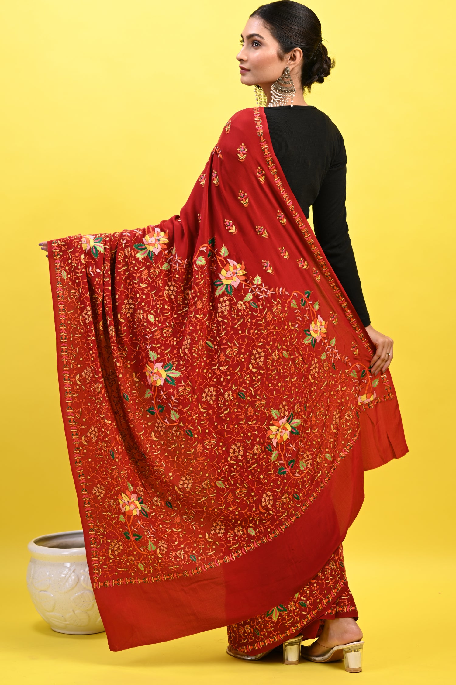 Pure Crepe Chinon Silk Sozni Work Hand Embroidered Kashmiri Saree