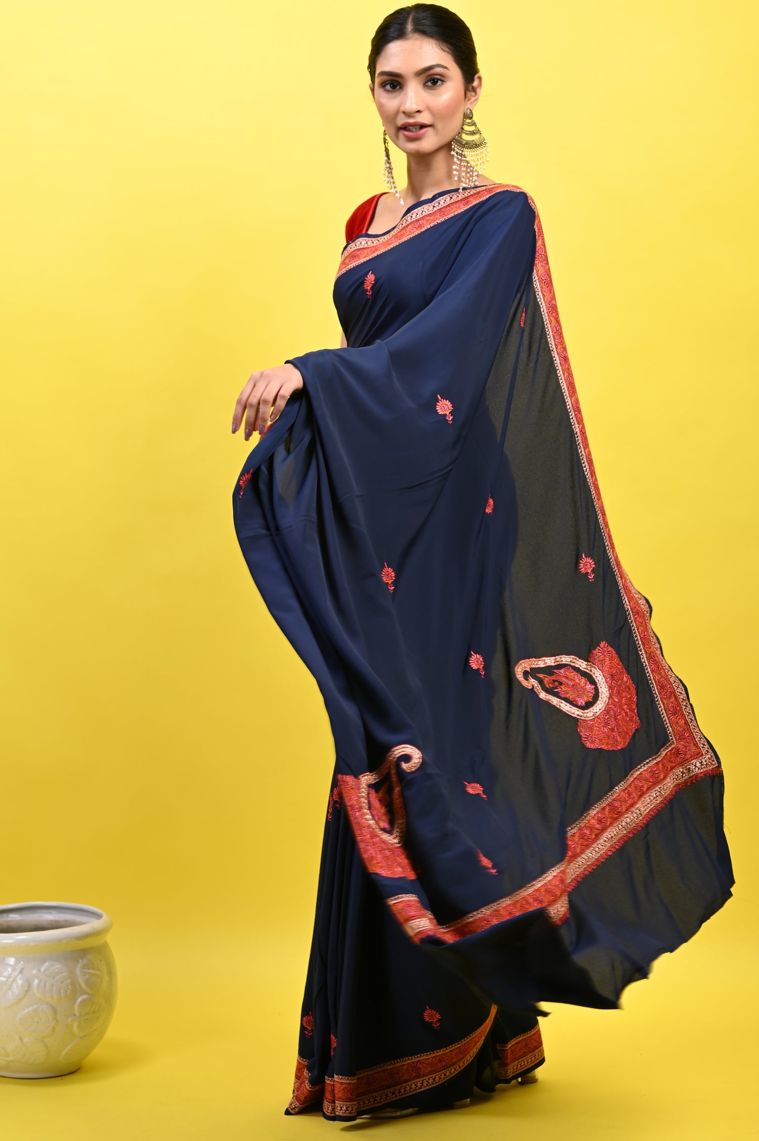 Pure Crepe Chinon Silk Sozni Work Kashmiri Saree