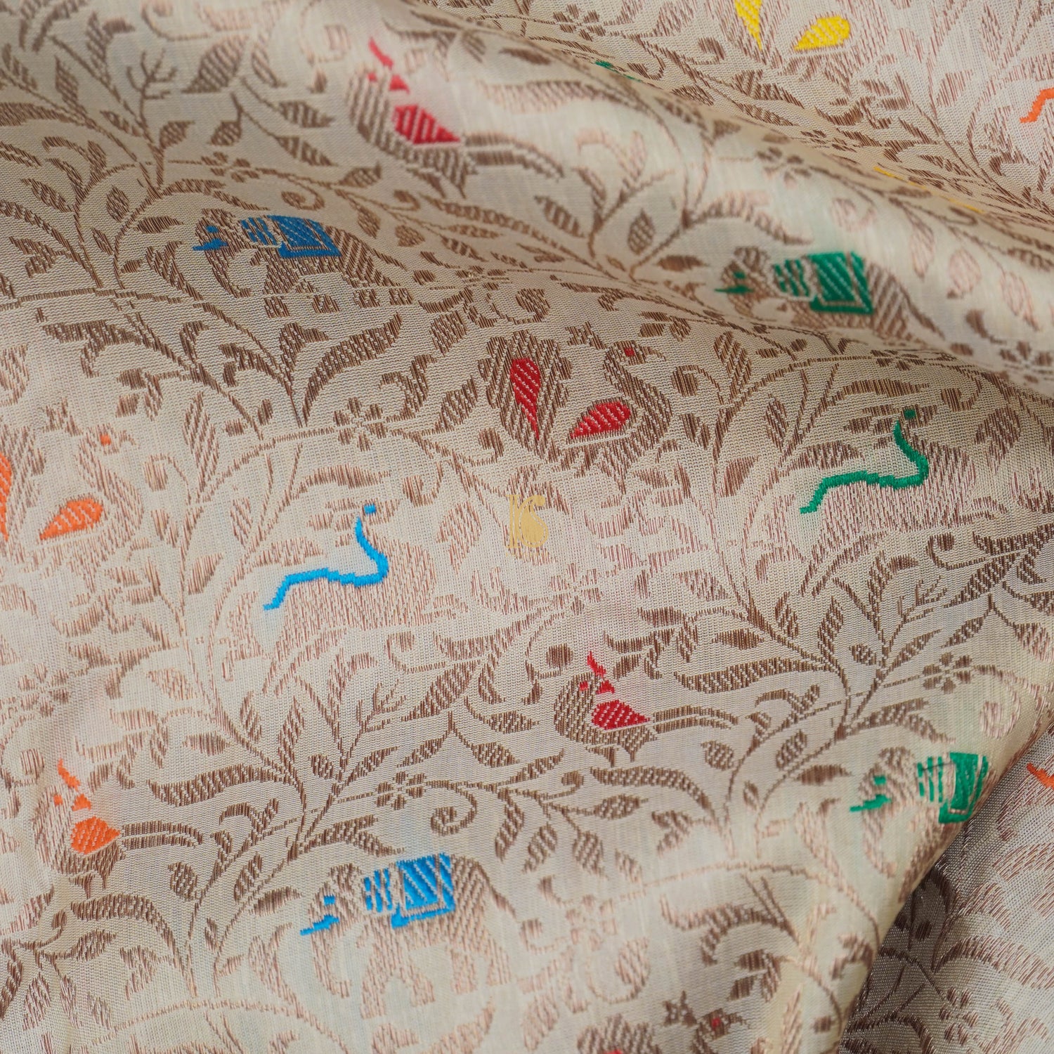 Handloom Katan Silk Off White Banarasi Shikargah Saree - Khinkhwab