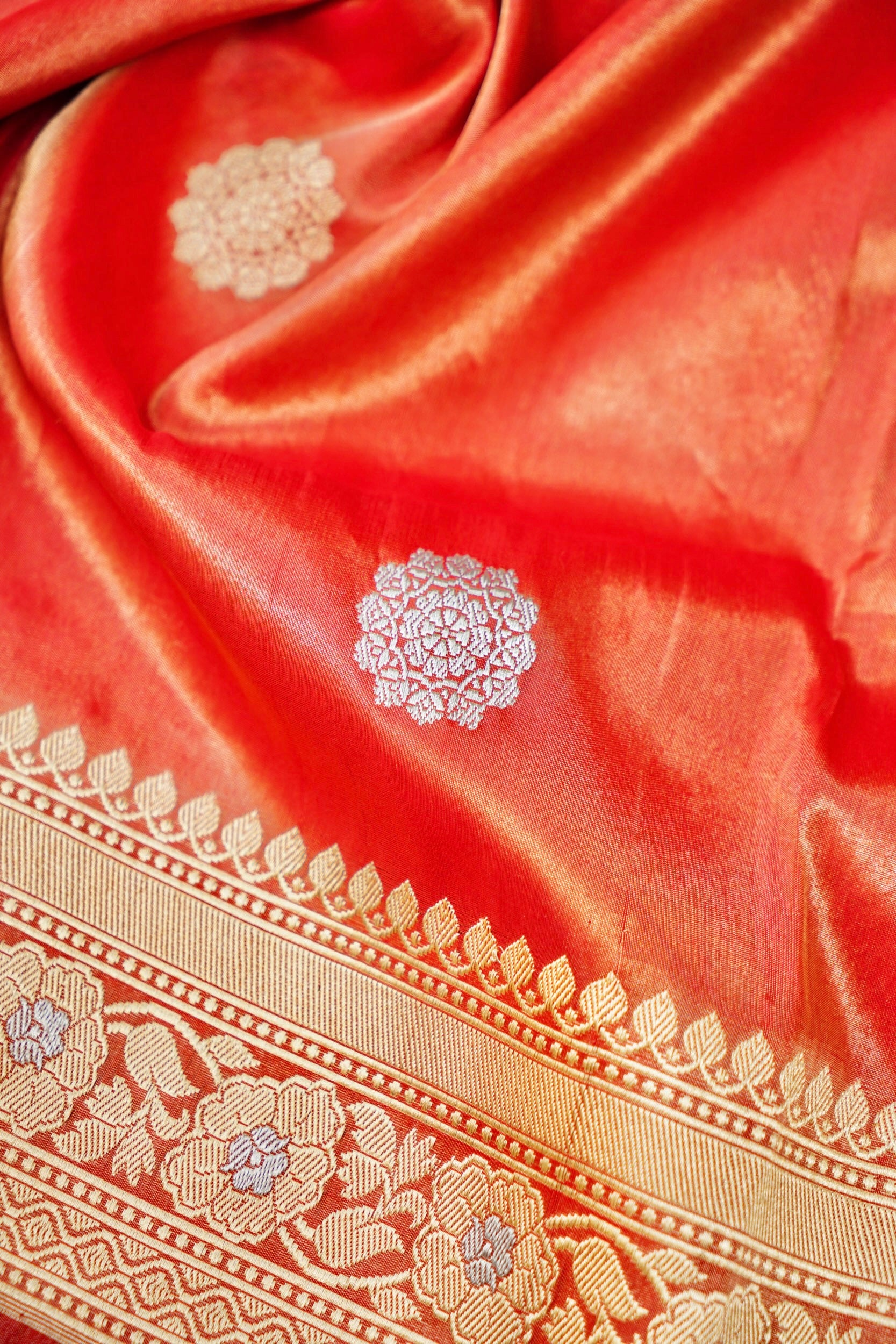 Handloom Banarasi Pure Tissue Saree