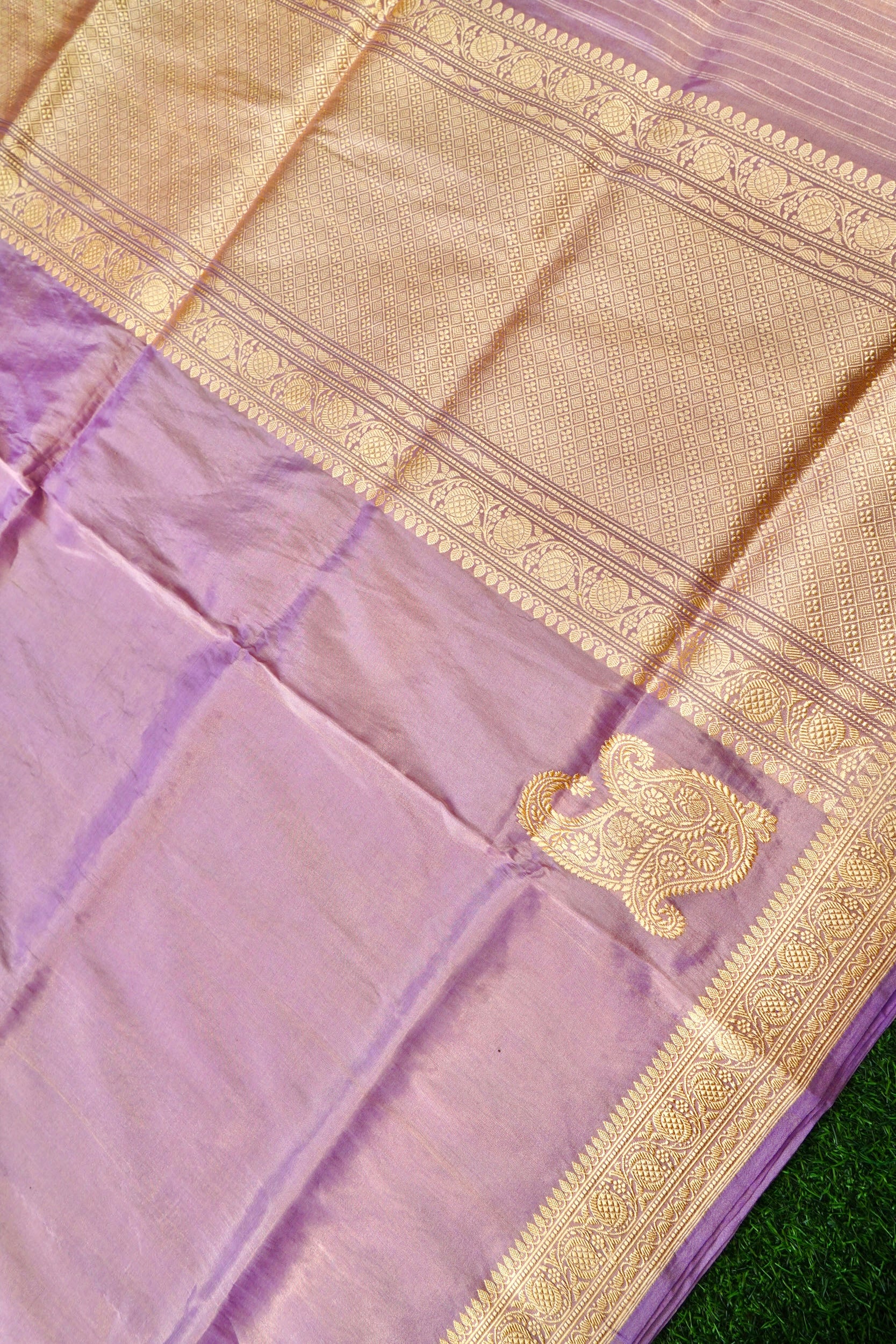 Handloom Banarasi Pure Tissue Saree