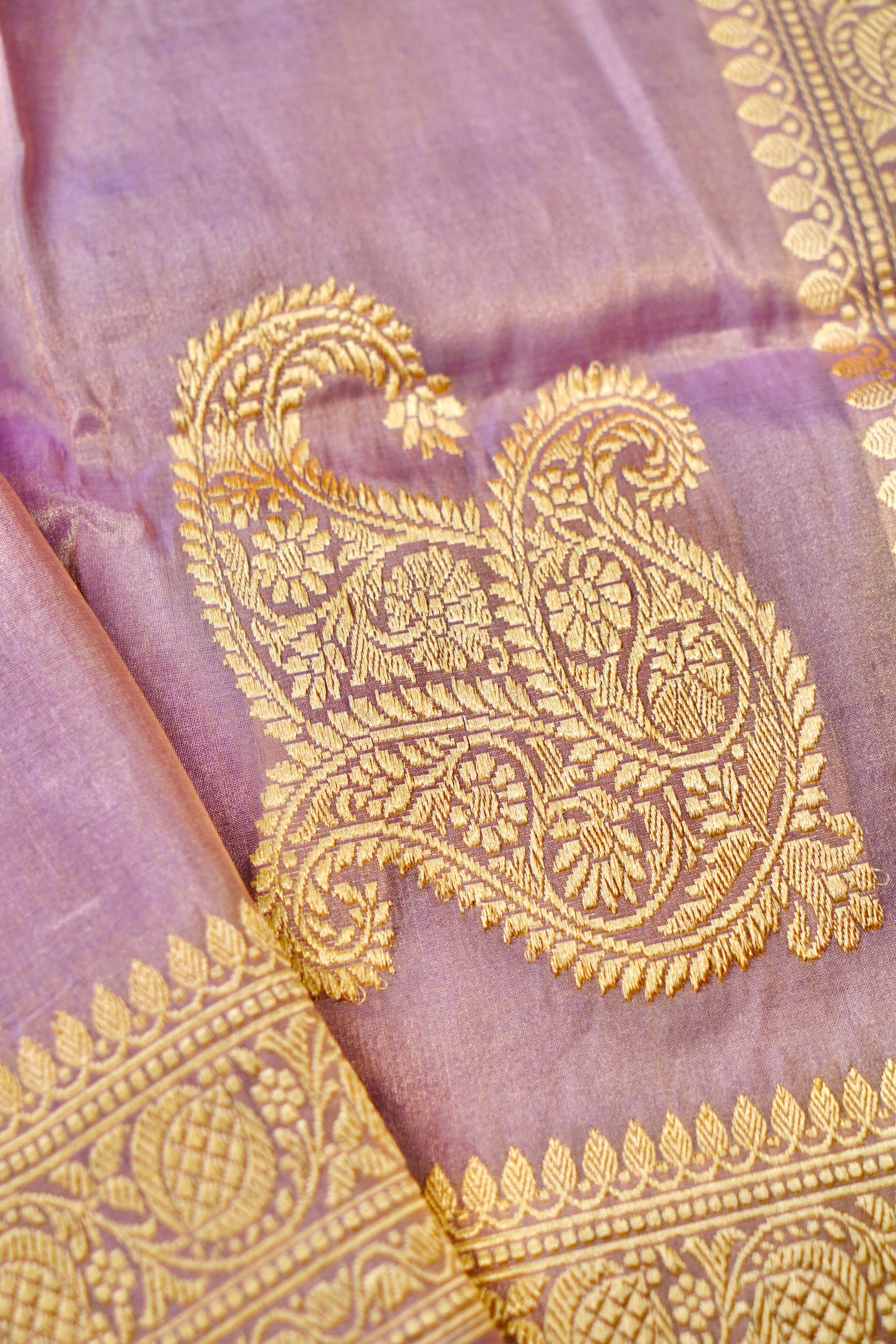 Handloom Banarasi Pure Tissue Saree