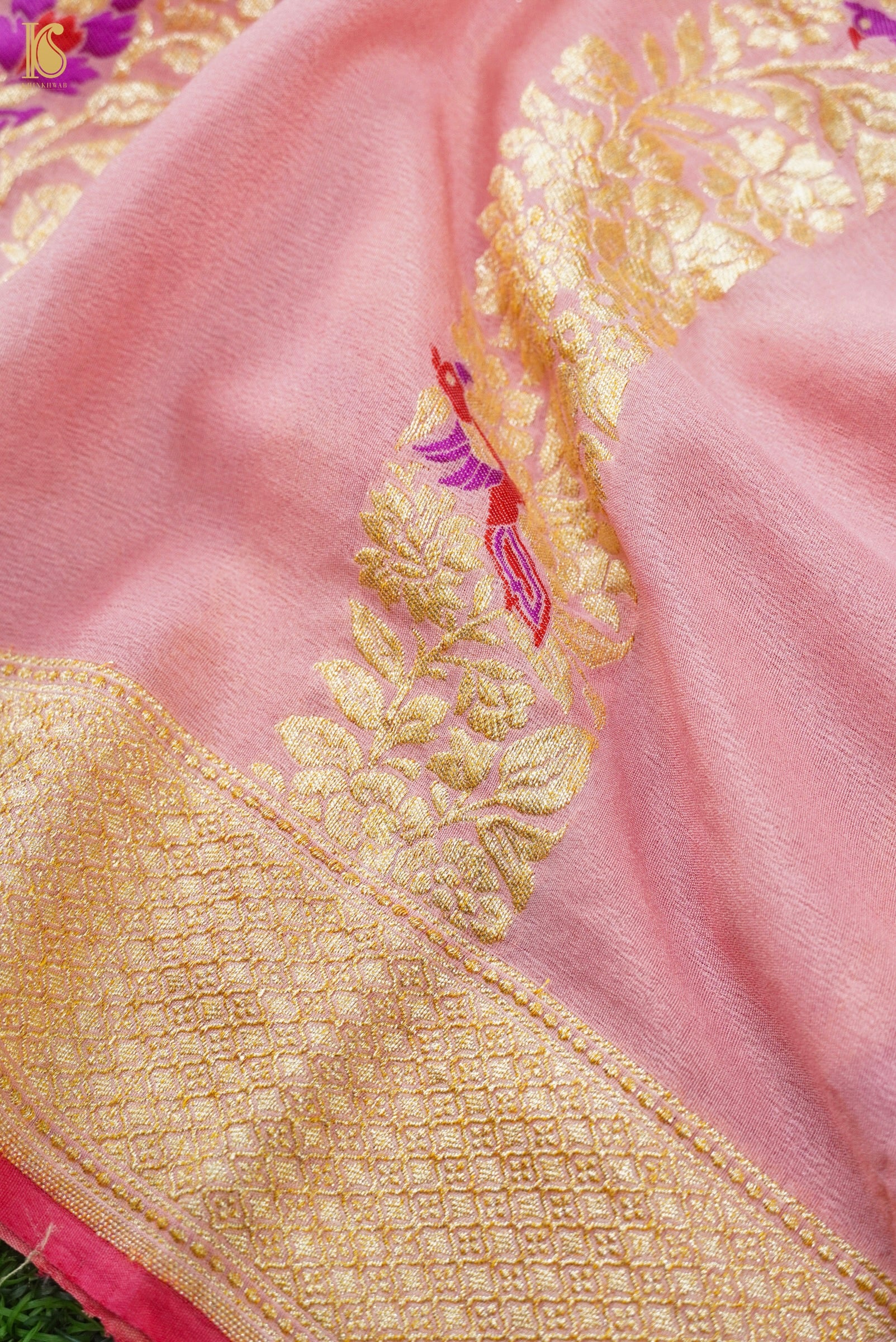 Handwoven Banarasi Georgette Dupatta with Floral Meenakari