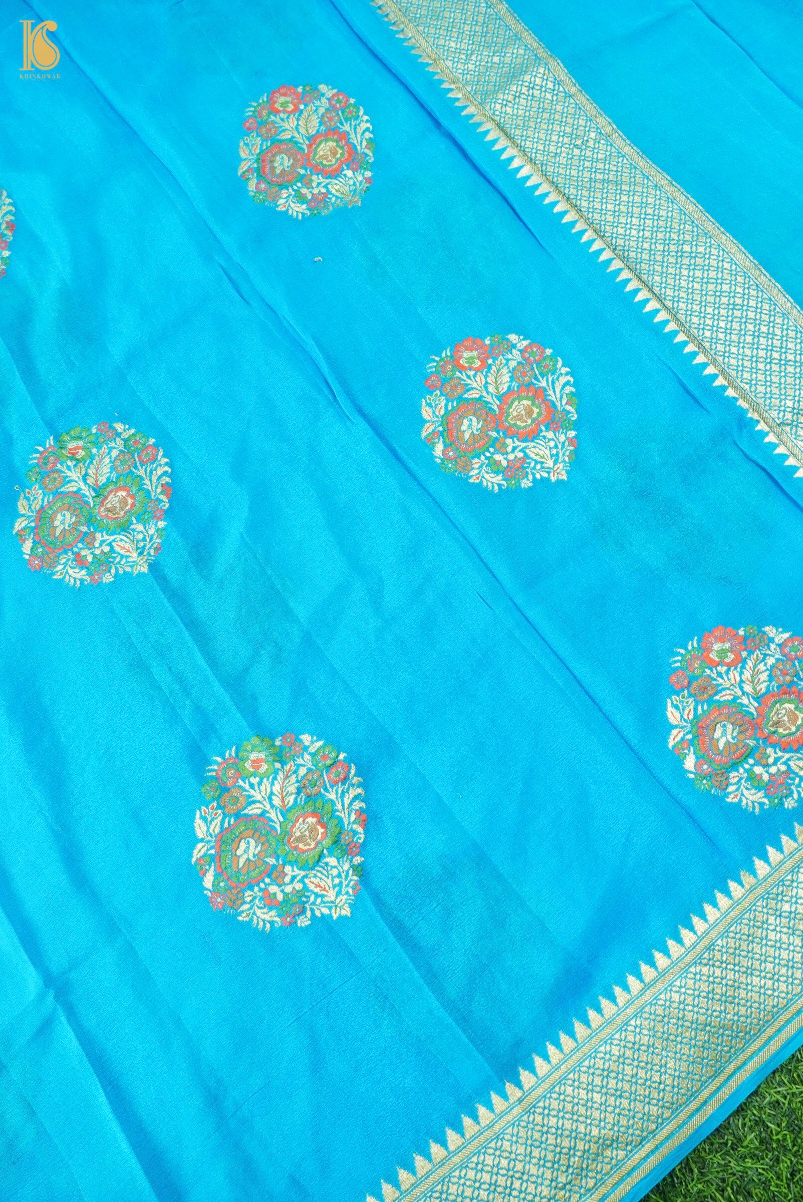 Handwoven Banarasi Georgette Dupatta with Floral Meenakari