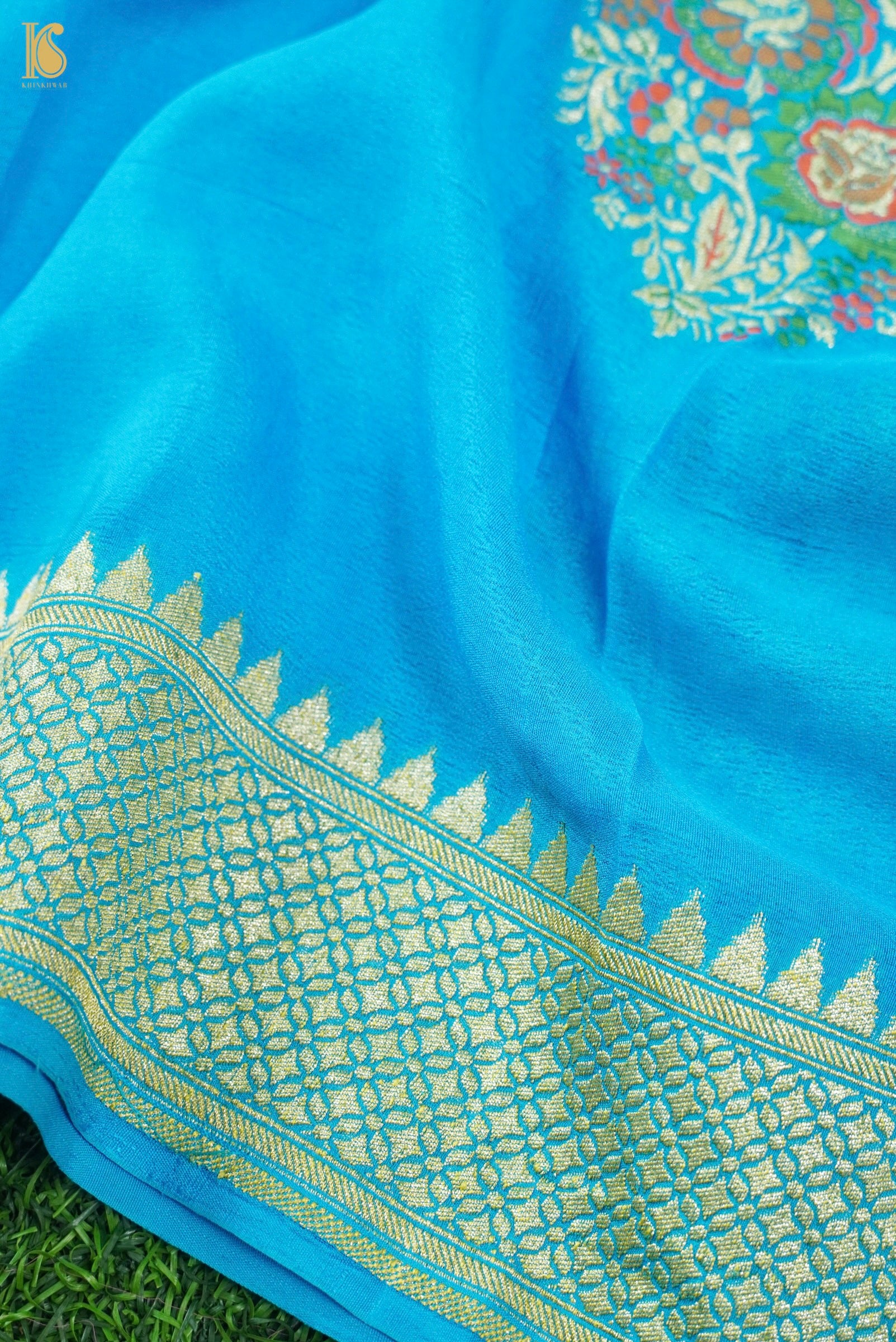 Handwoven Banarasi Georgette Dupatta with Floral Meenakari