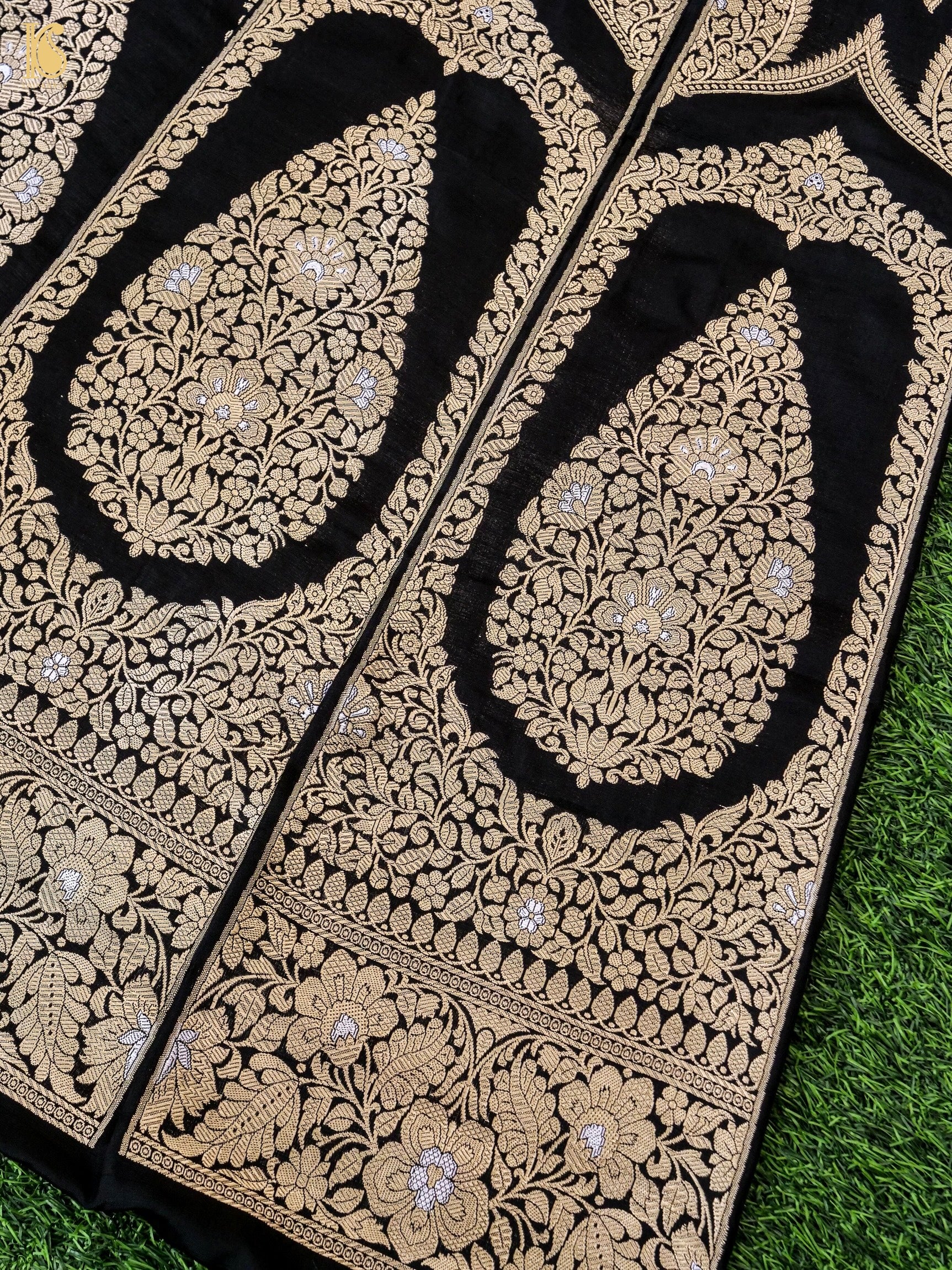 Handloom Banarasi Katan Silk Kalidar Naqshi Lehenga