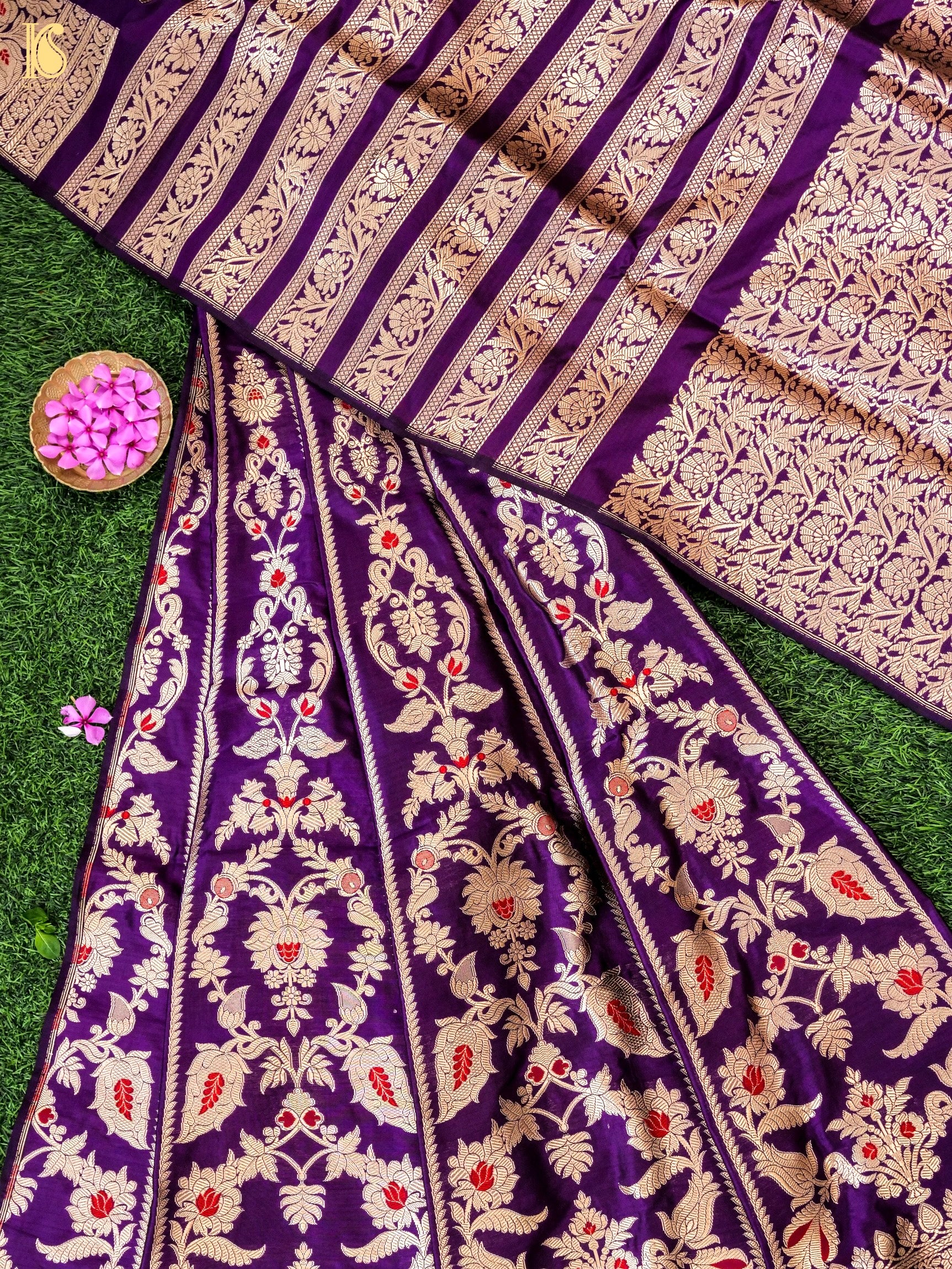 Handloom Banarasi Katan Silk Kalidar Pankhuri Lehenga
