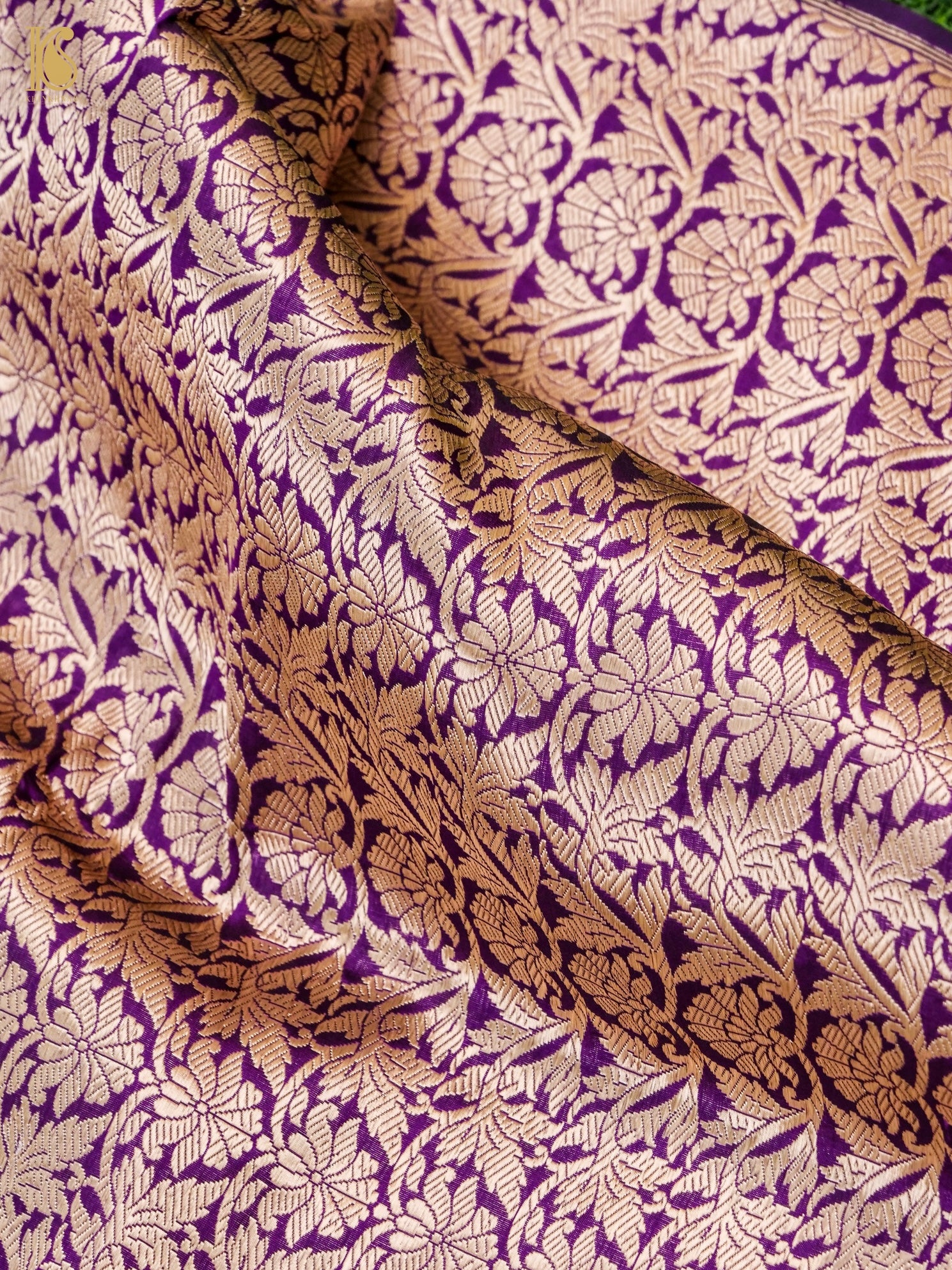 Handloom Banarasi Katan Silk Kalidar Pankhuri Lehenga