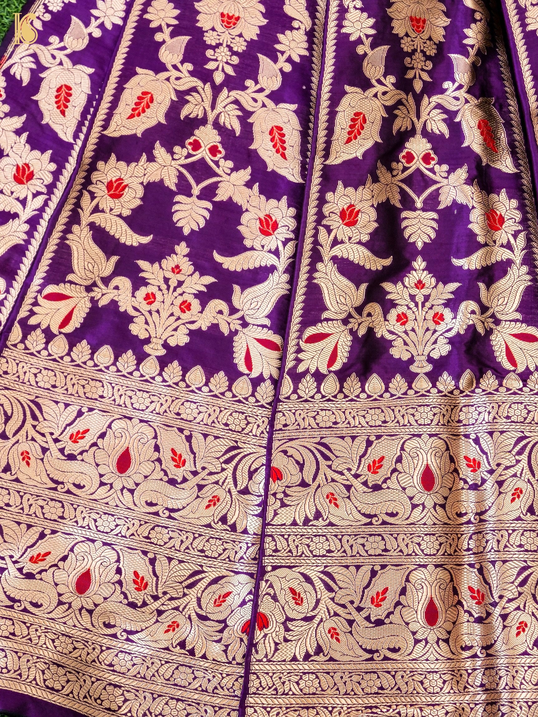 Handloom Banarasi Katan Silk Kalidar Pankhuri Lehenga