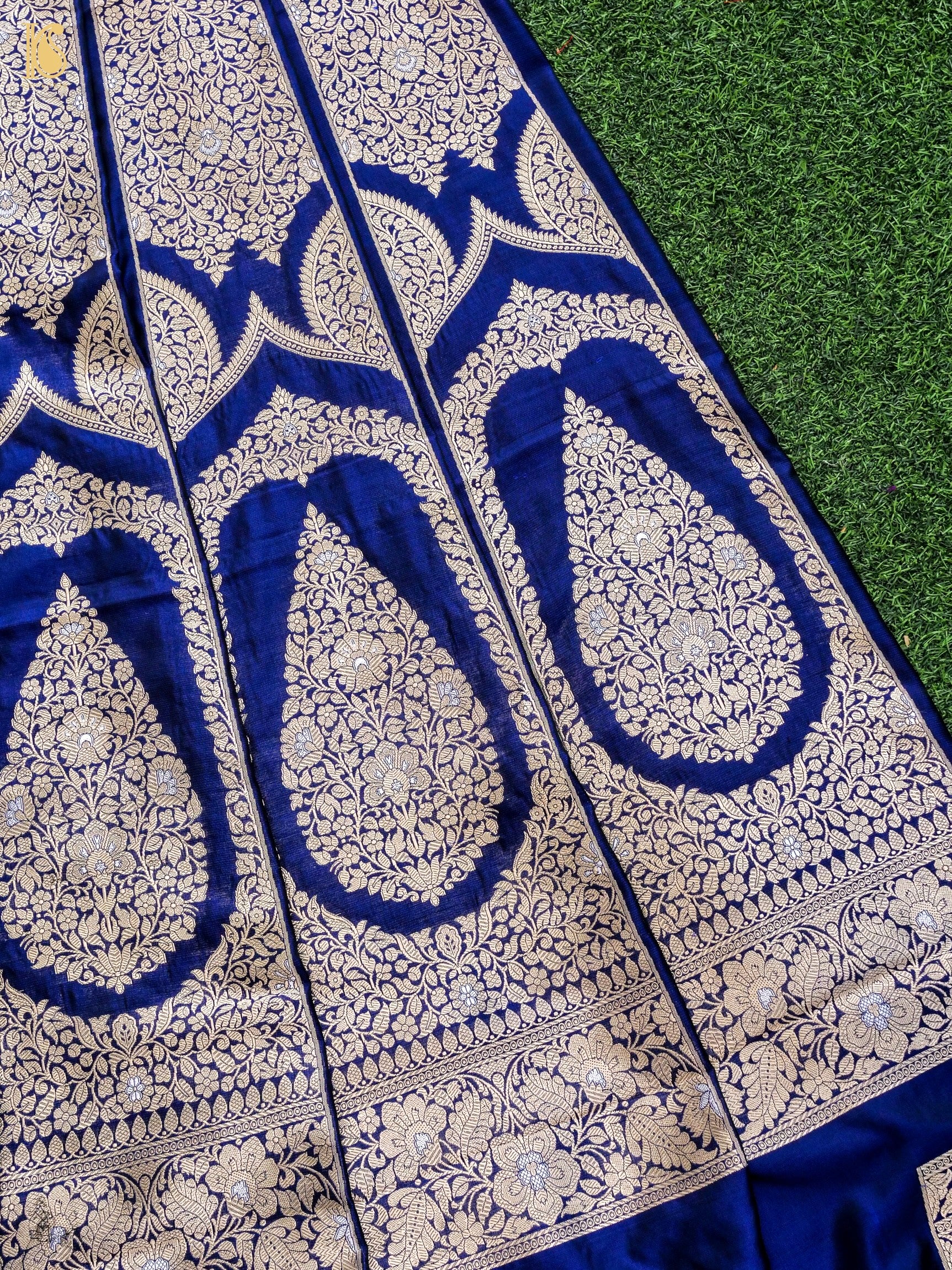 Handloom Banarasi Katan Silk Kalidar Naqshi Lehenga