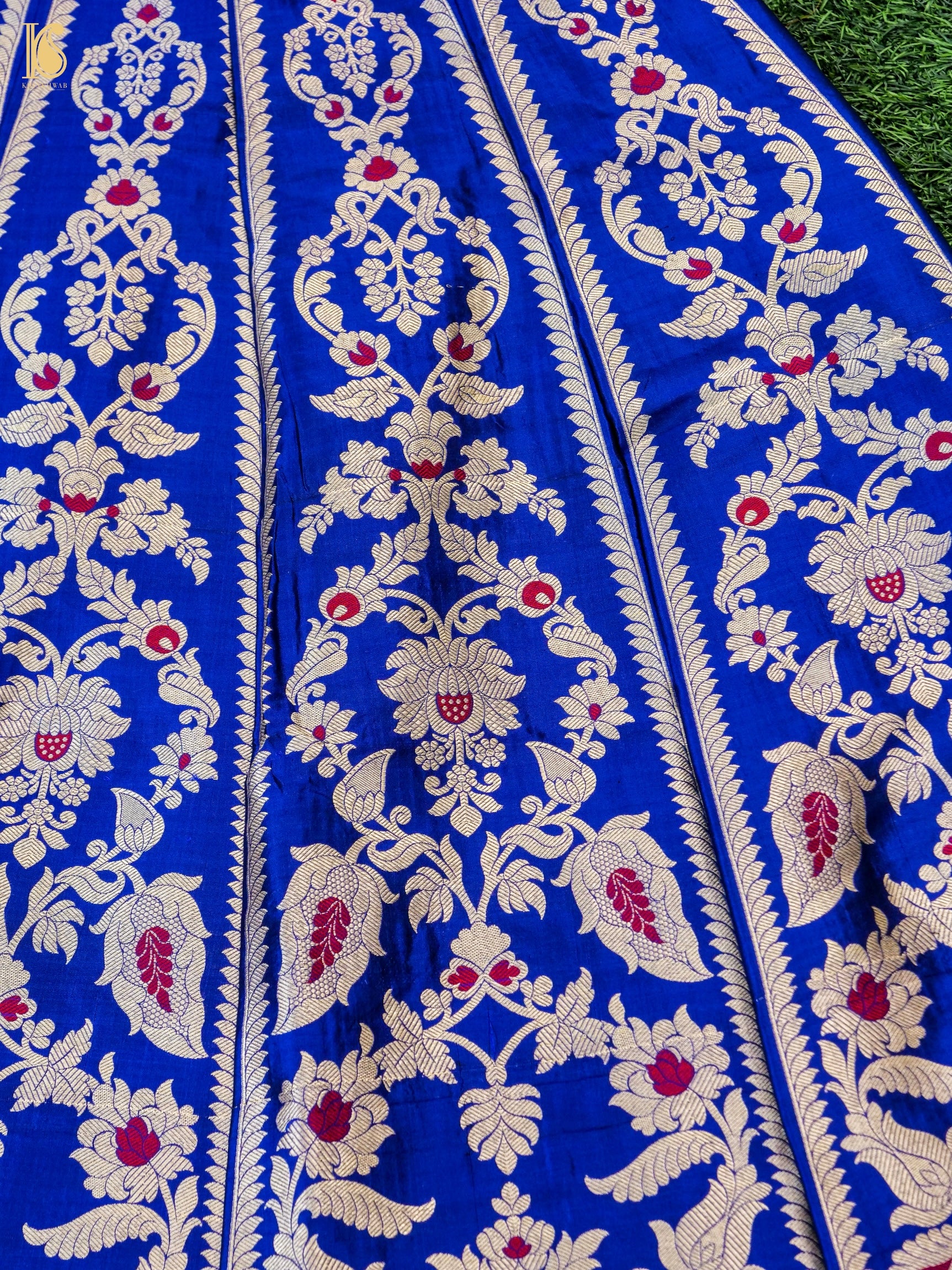 Handloom Banarasi Katan Silk Kalidar Pankhuri Lehenga