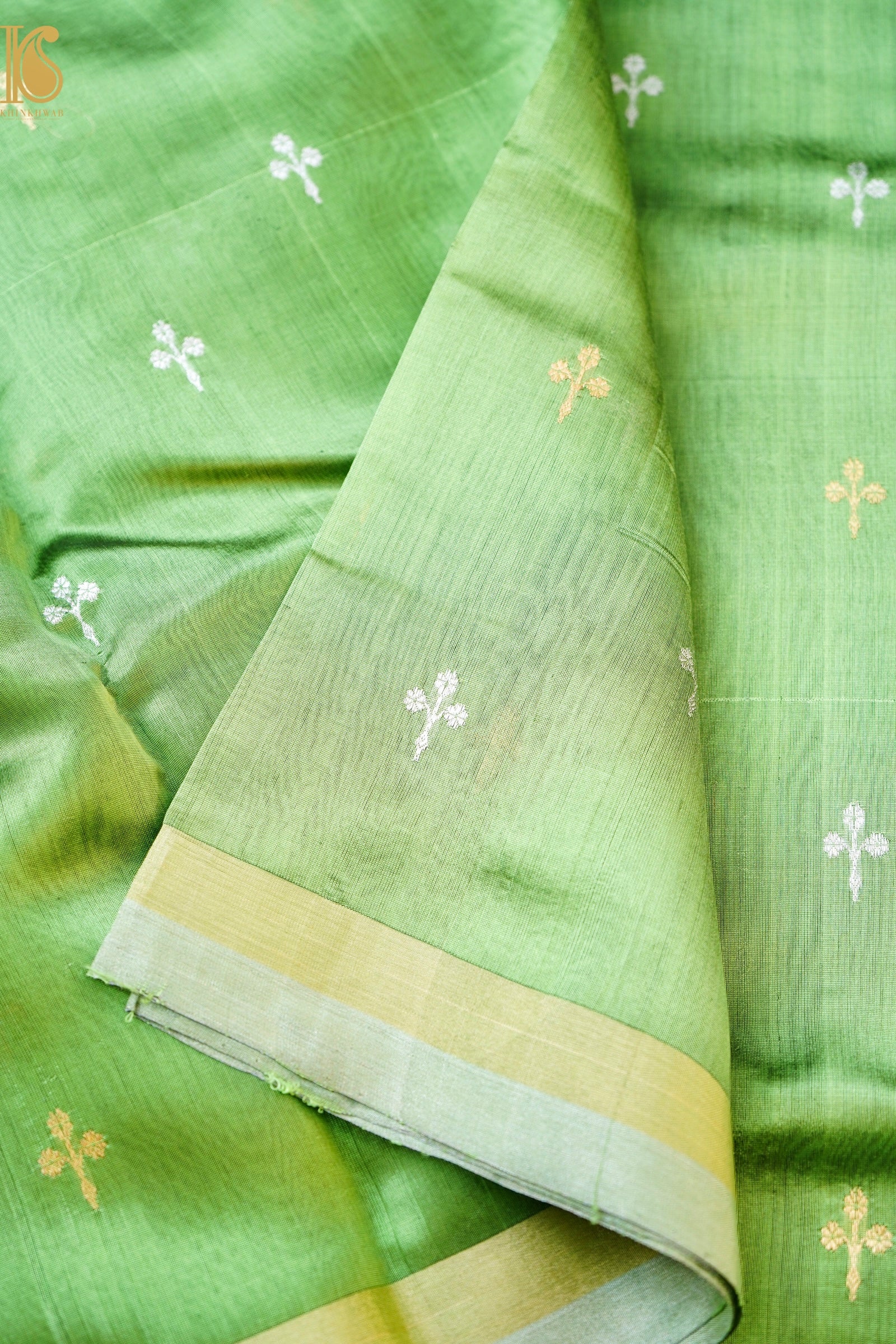 Handwoven Chanderi Eknaliya Boota Green Saree