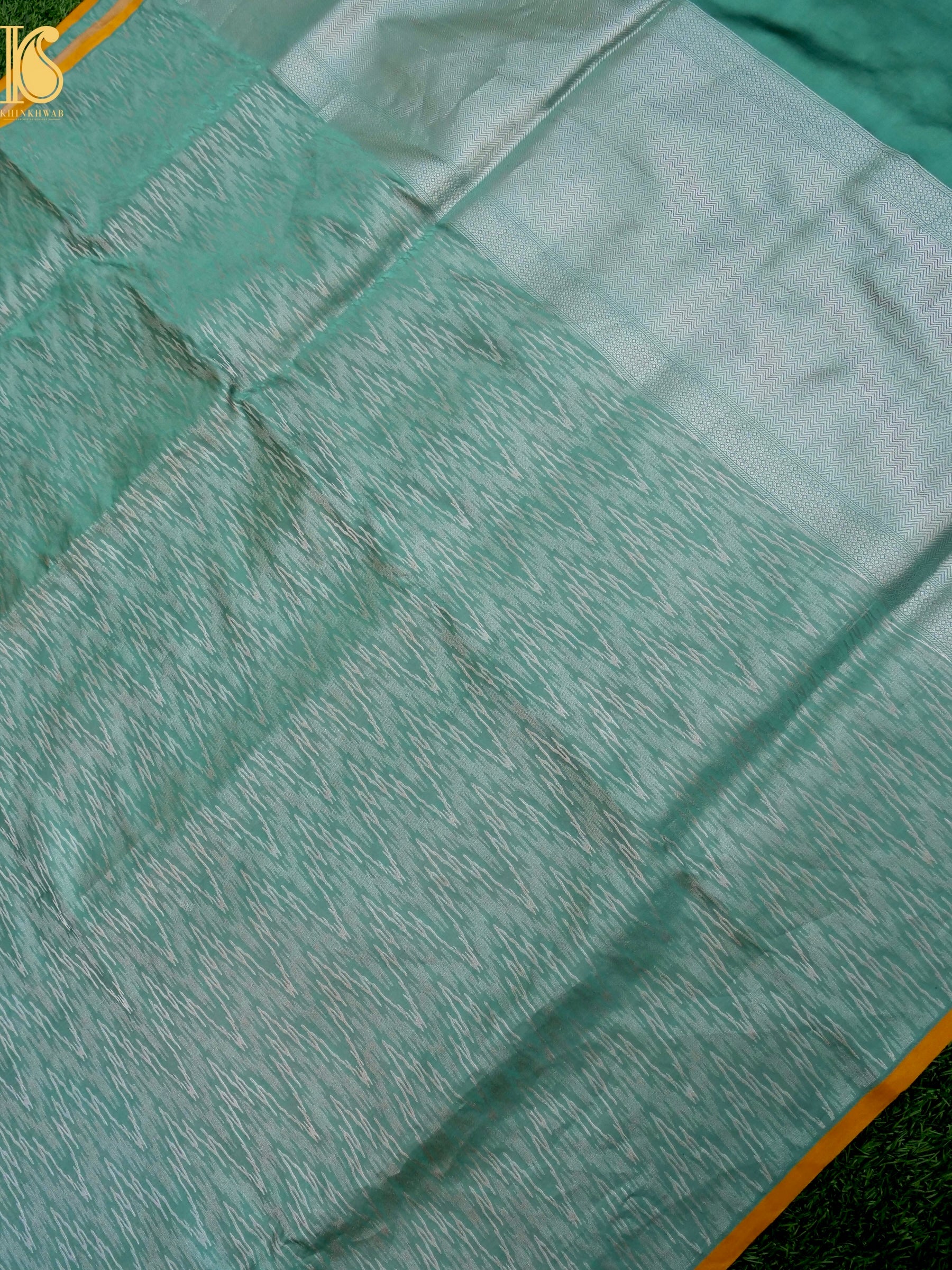 Handloom Banarasi Katan Silk Zari Tanchoi Saree