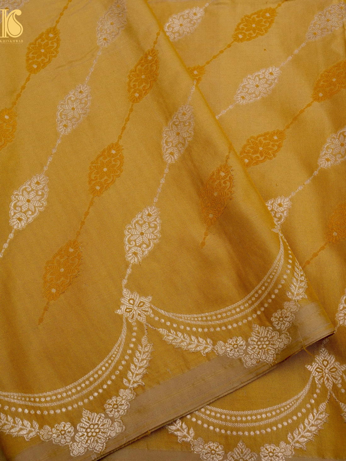 Handloom Banarasi Katan Silk Ektara Saree