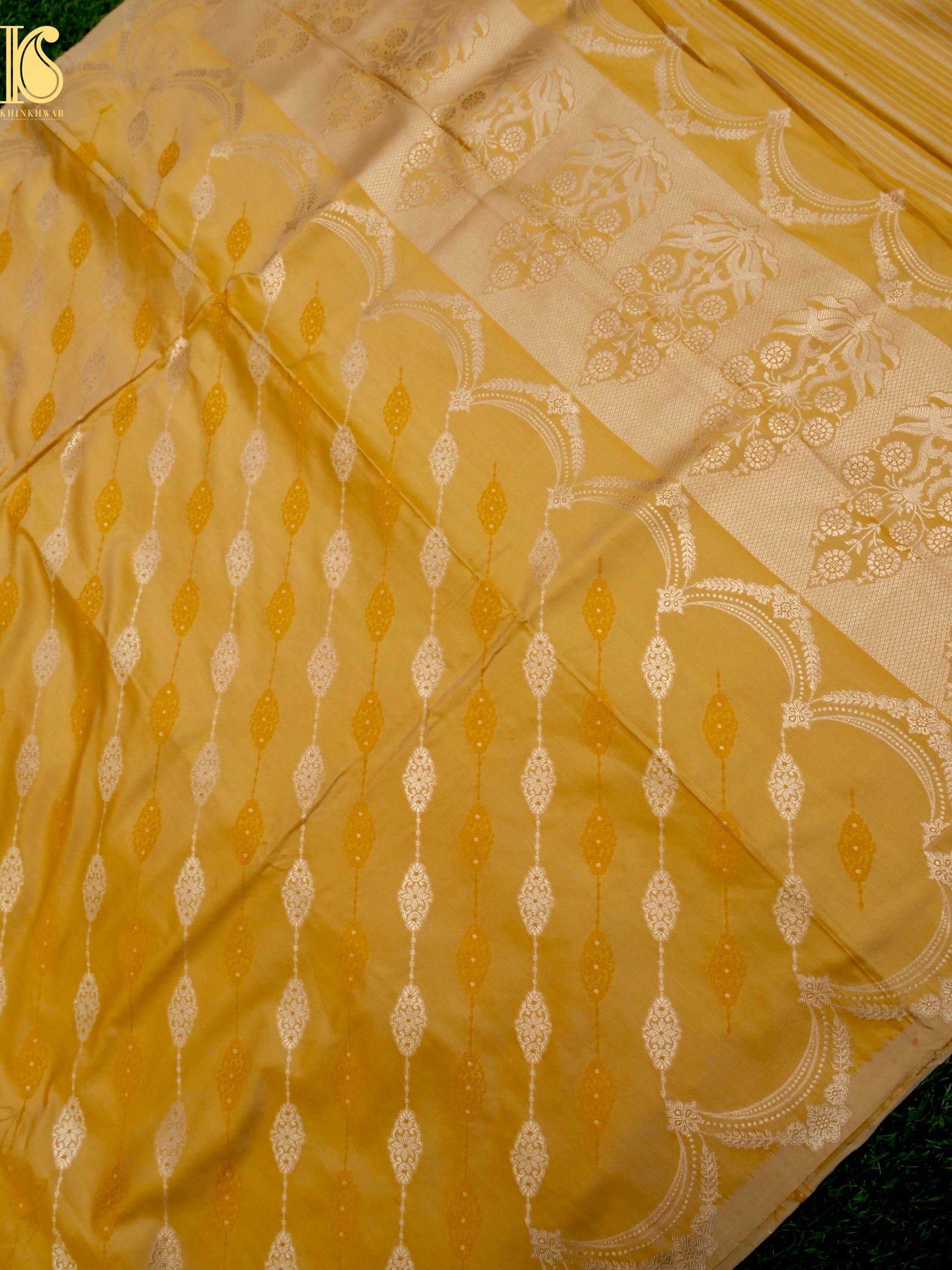 Handloom Banarasi Katan Silk Ektara Saree