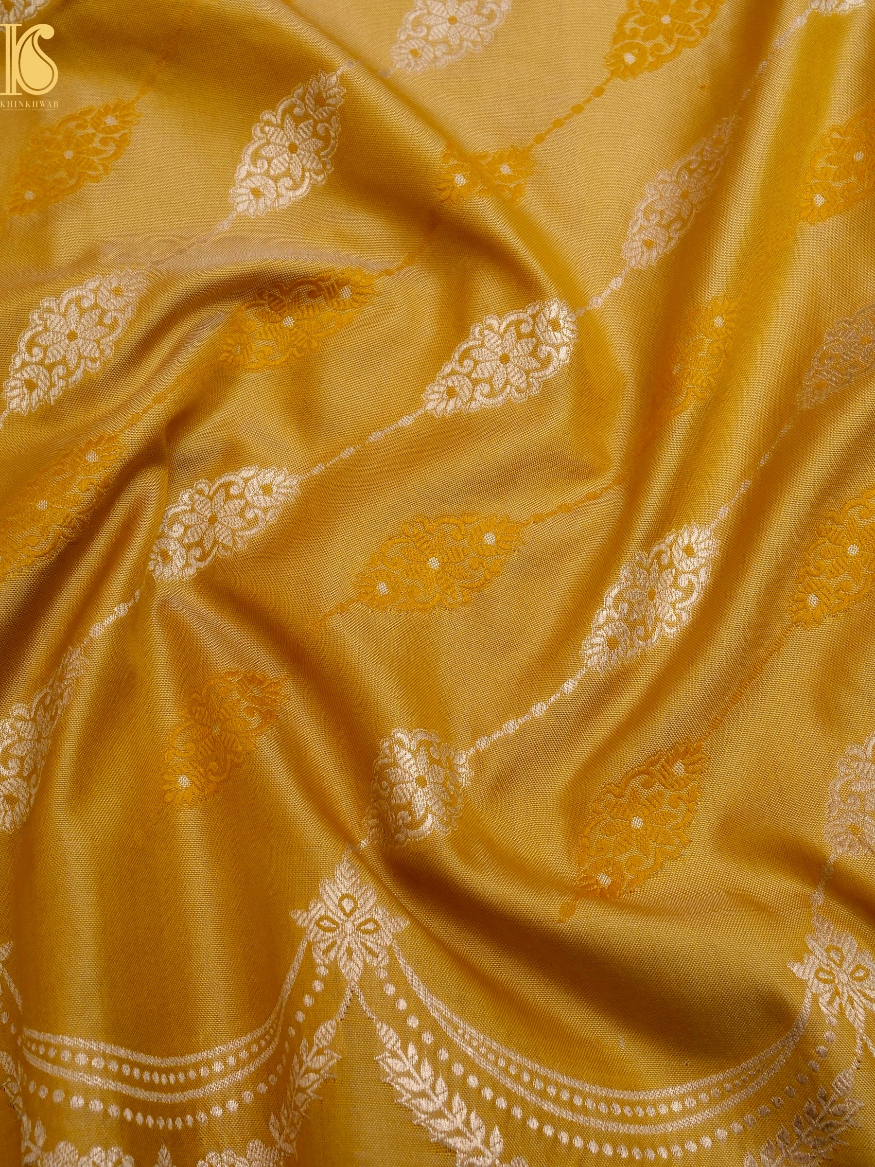 Handloom Banarasi Katan Silk Ektara Saree