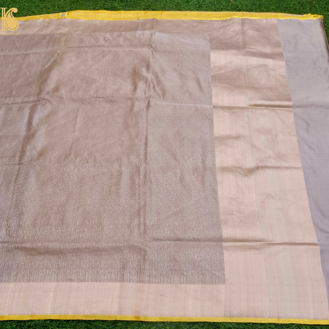 Handwoven Pure Katan Satin Silk Tanchoi Banarasi Saree