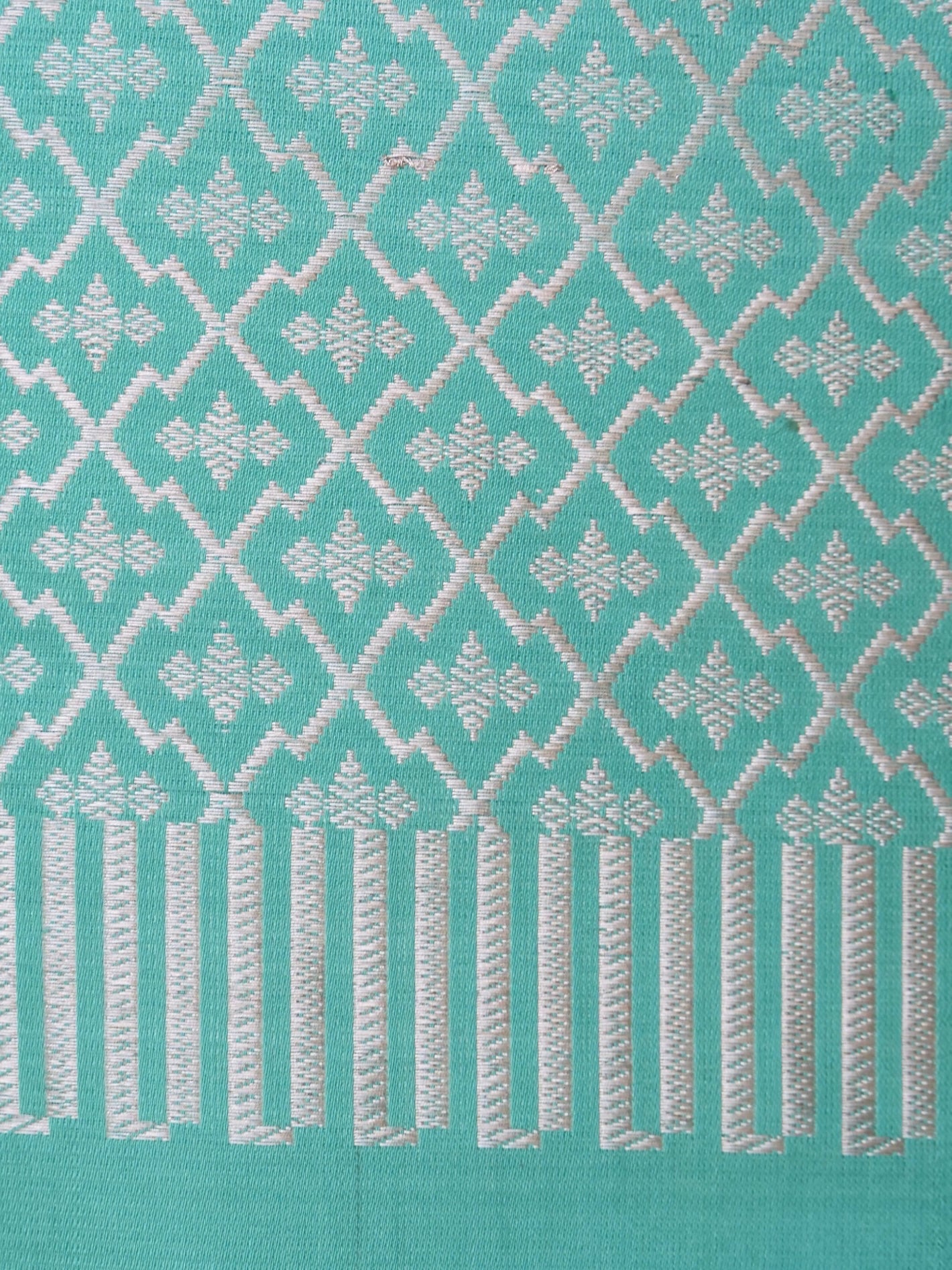 Handwoven Pure Katan Satin Silk Tanchoi Banarasi Saree