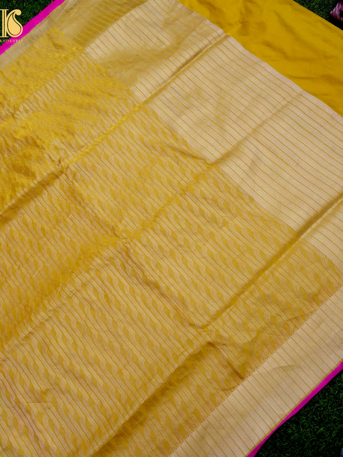 Handloom Banarasi Katan Silk Zari Tanchoi Saree
