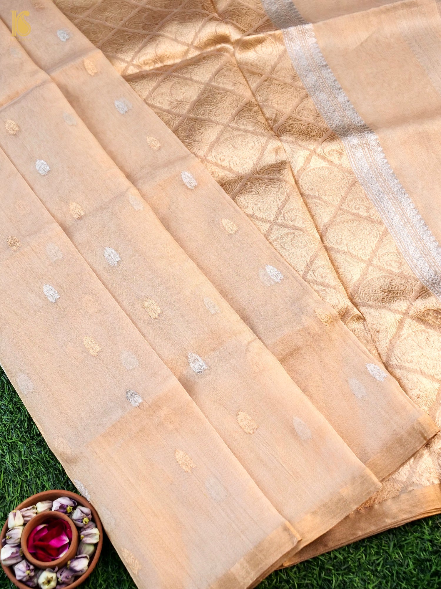 Handloom Banarasi Pure Tissue Saree