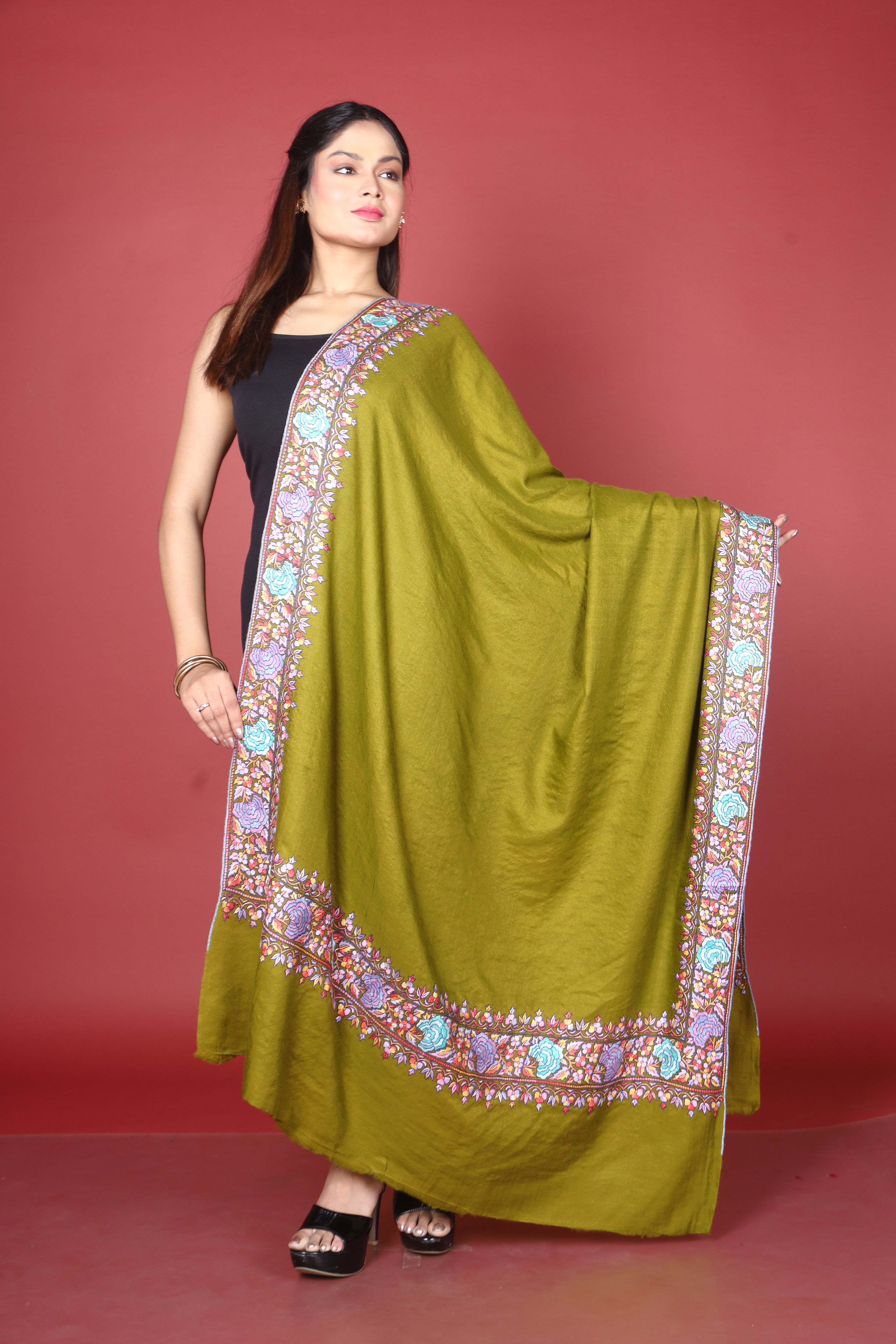 Pashmina Sozni Embriodery Handwoven Kashmiri Shawl