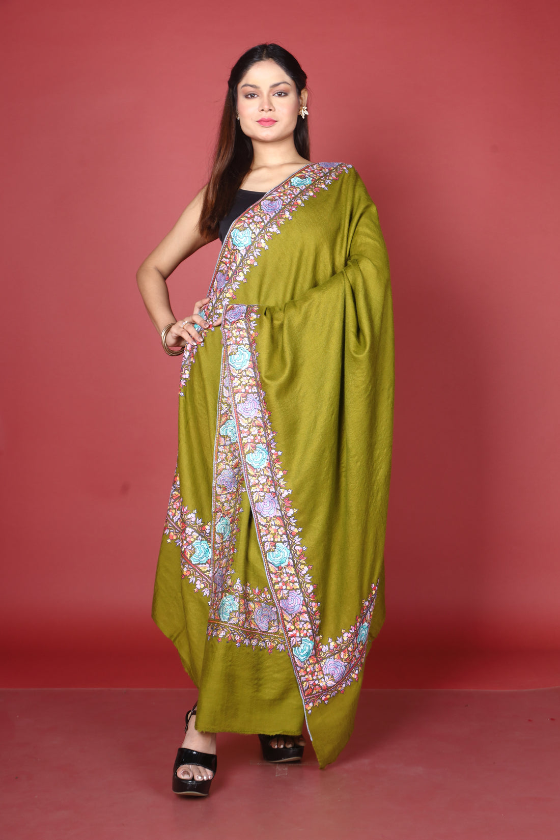 Pashmina Sozni Embriodery Handwoven Kashmiri Shawl