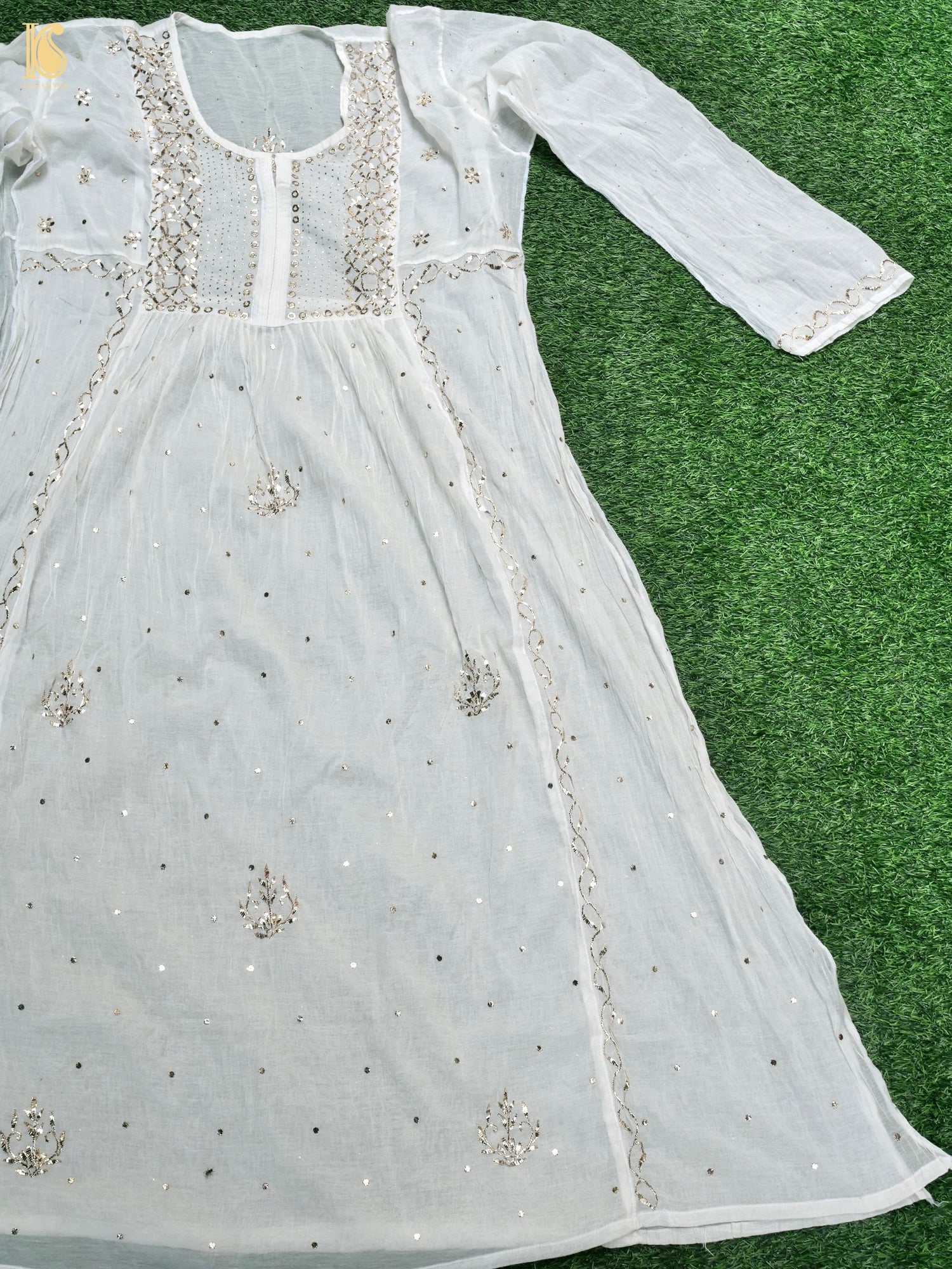 Pure Mul Chanderi Silk Suit Set with Mukaish Work