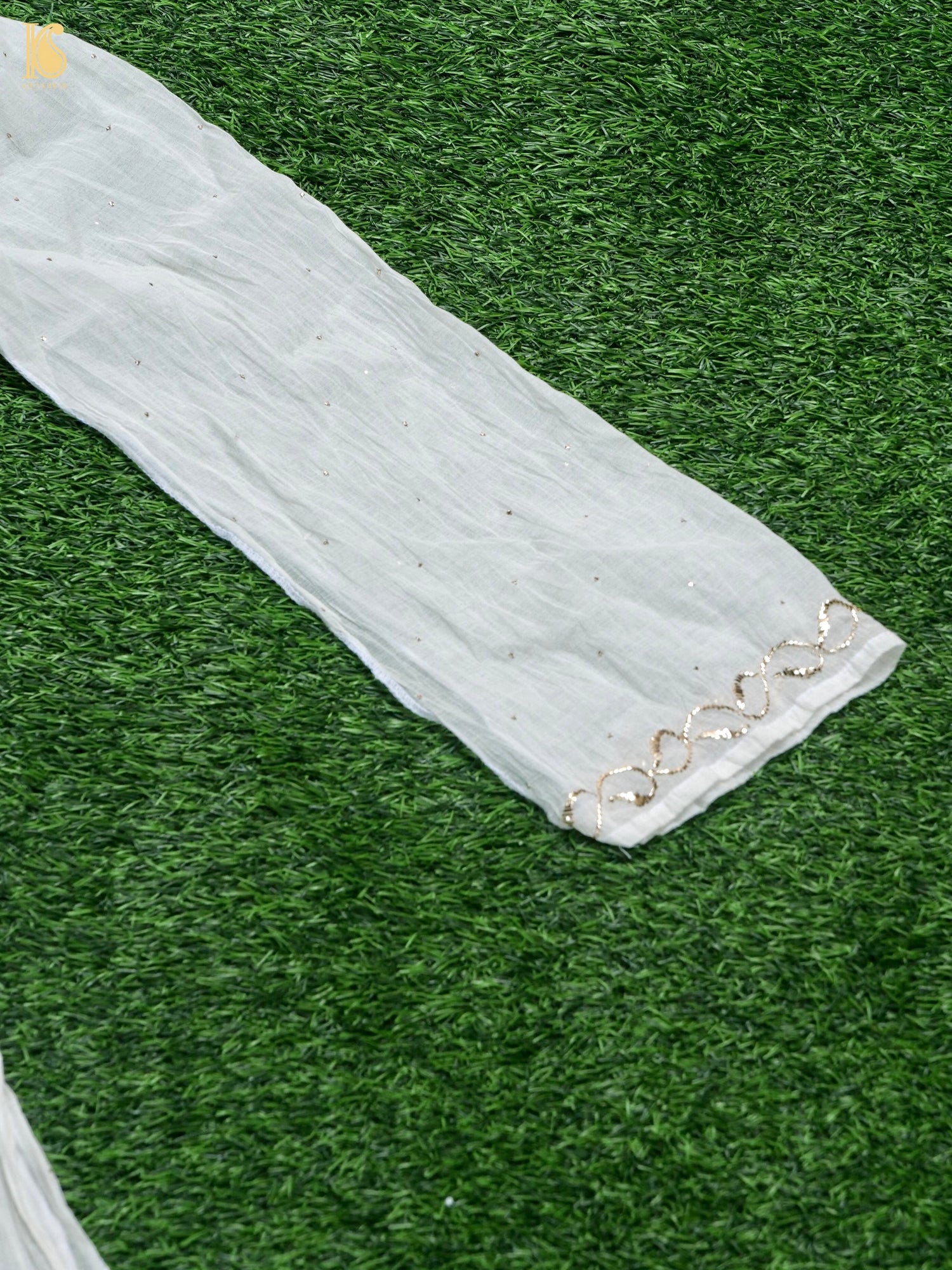 Pure Mul Chanderi Silk Suit Set with Mukaish Work