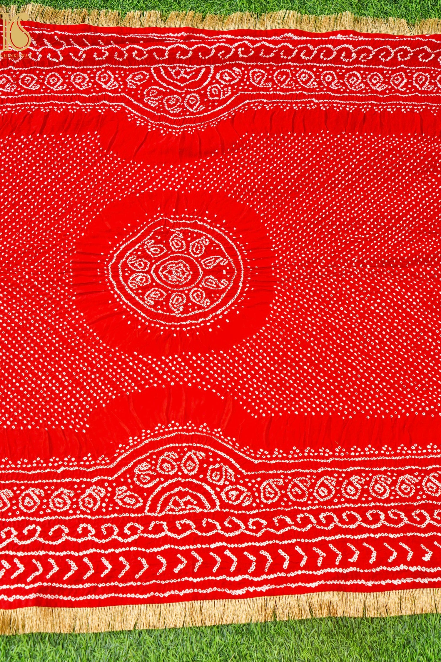 Red Georgette Handloom Banarasi Bandhani Suit Fabric with Hand Embriodery