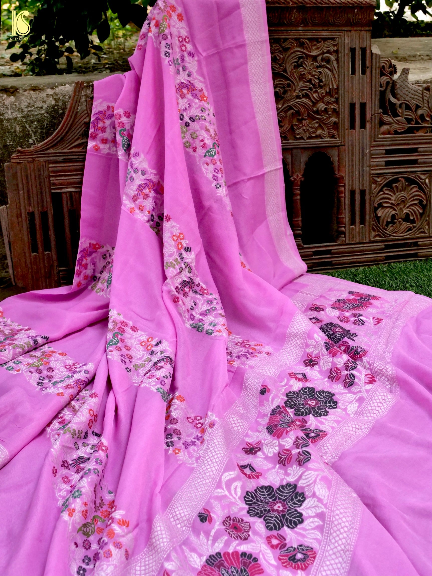 Handwoven Banarasi Georgette Dupatta with Floral Meenakari