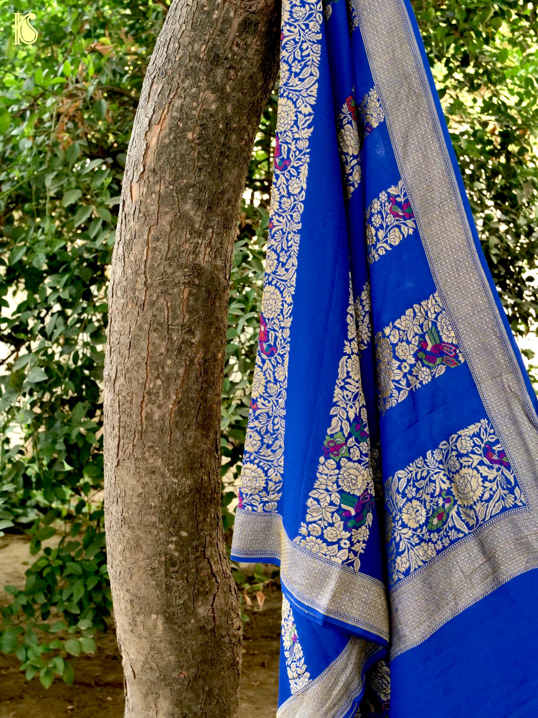 Handwoven Banarasi Georgette Dupatta with Floral Meenakari