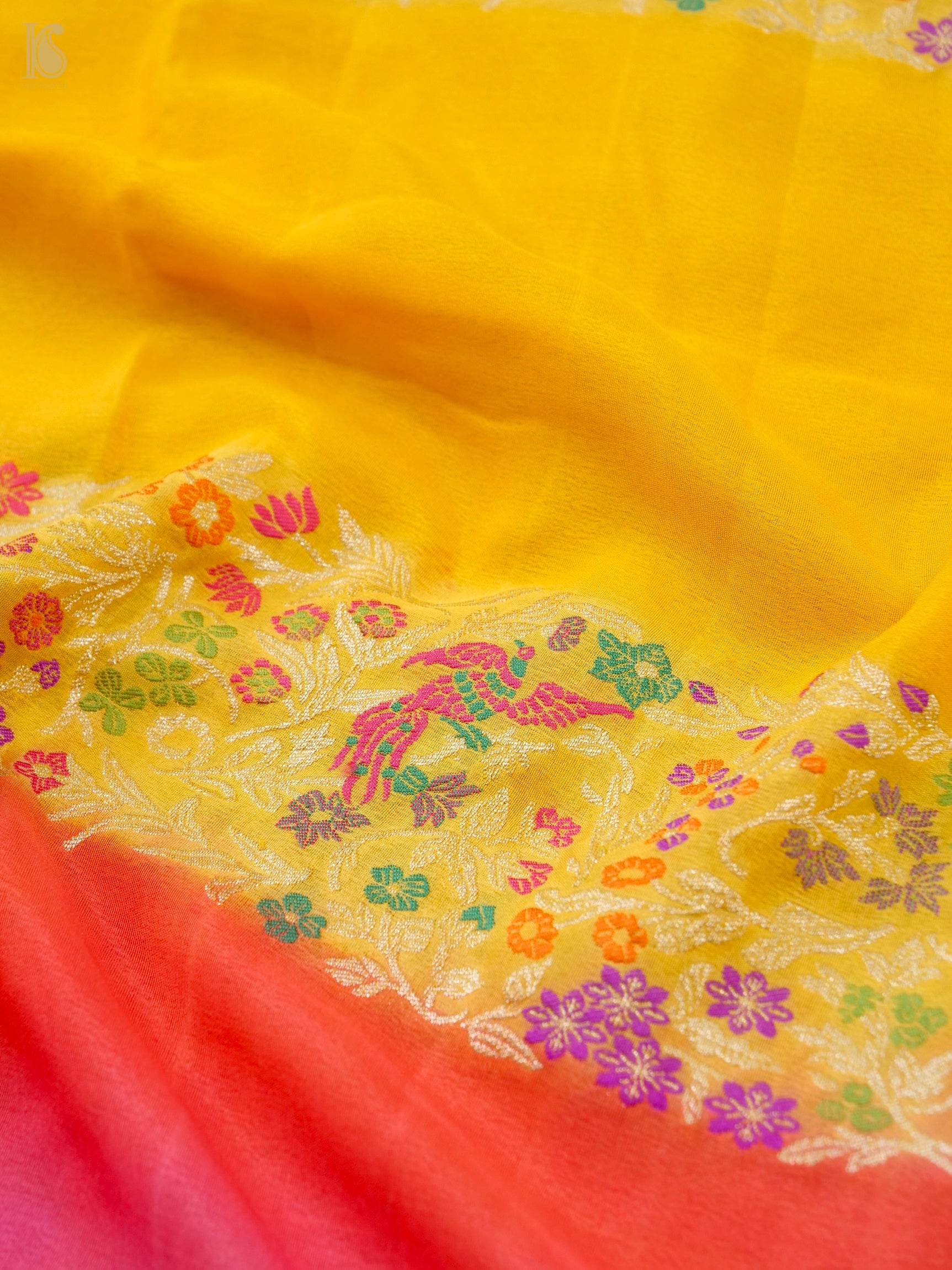 Handwoven Banarasi Georgette Dupatta with Floral Meenakari