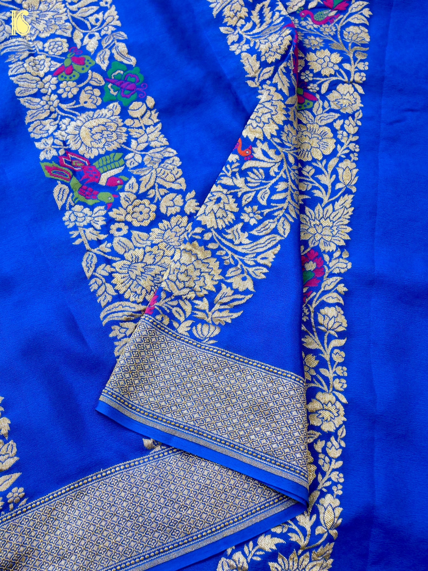 Handwoven Banarasi Georgette Dupatta with Floral Meenakari