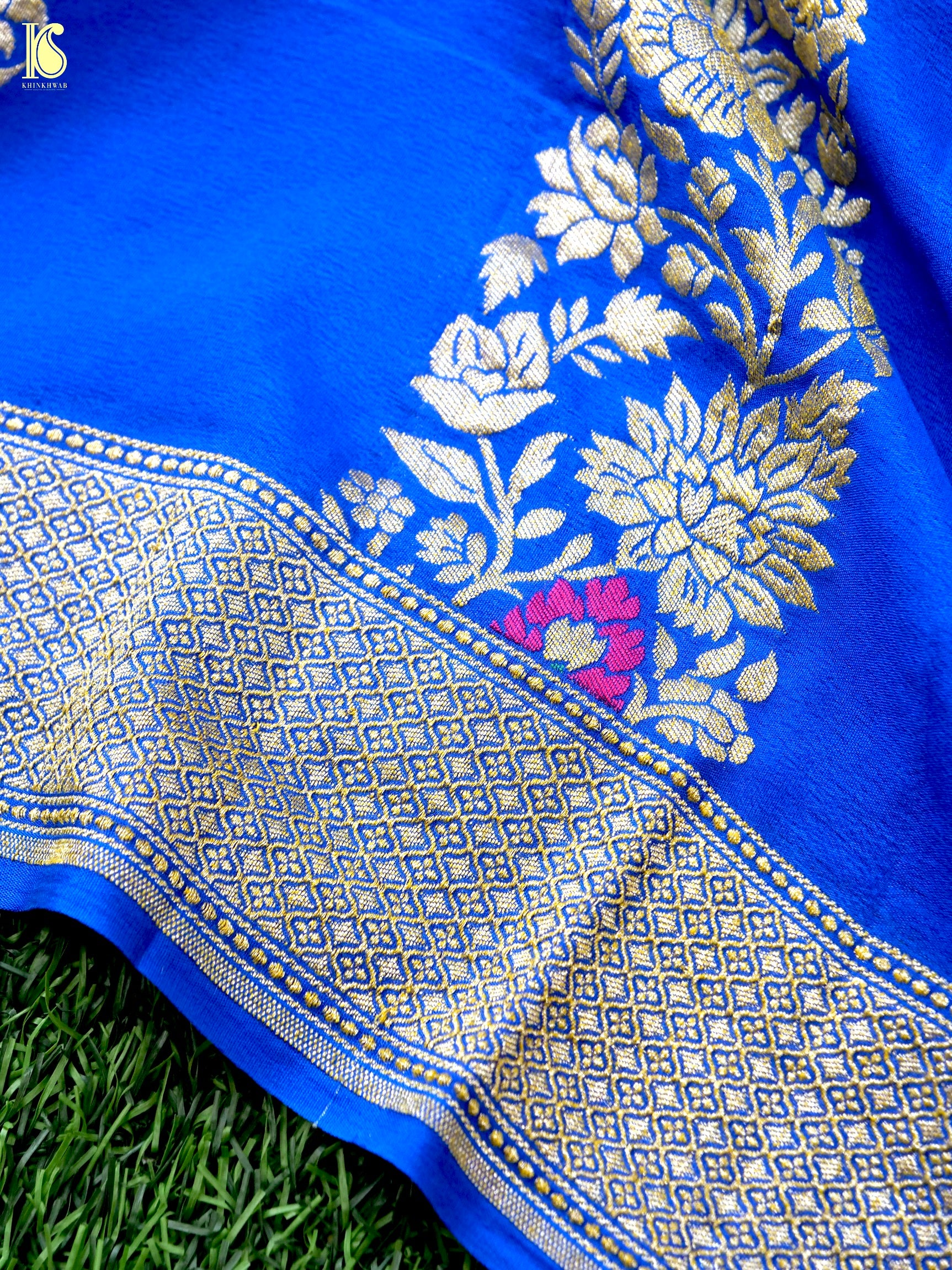 Handwoven Banarasi Georgette Dupatta with Floral Meenakari
