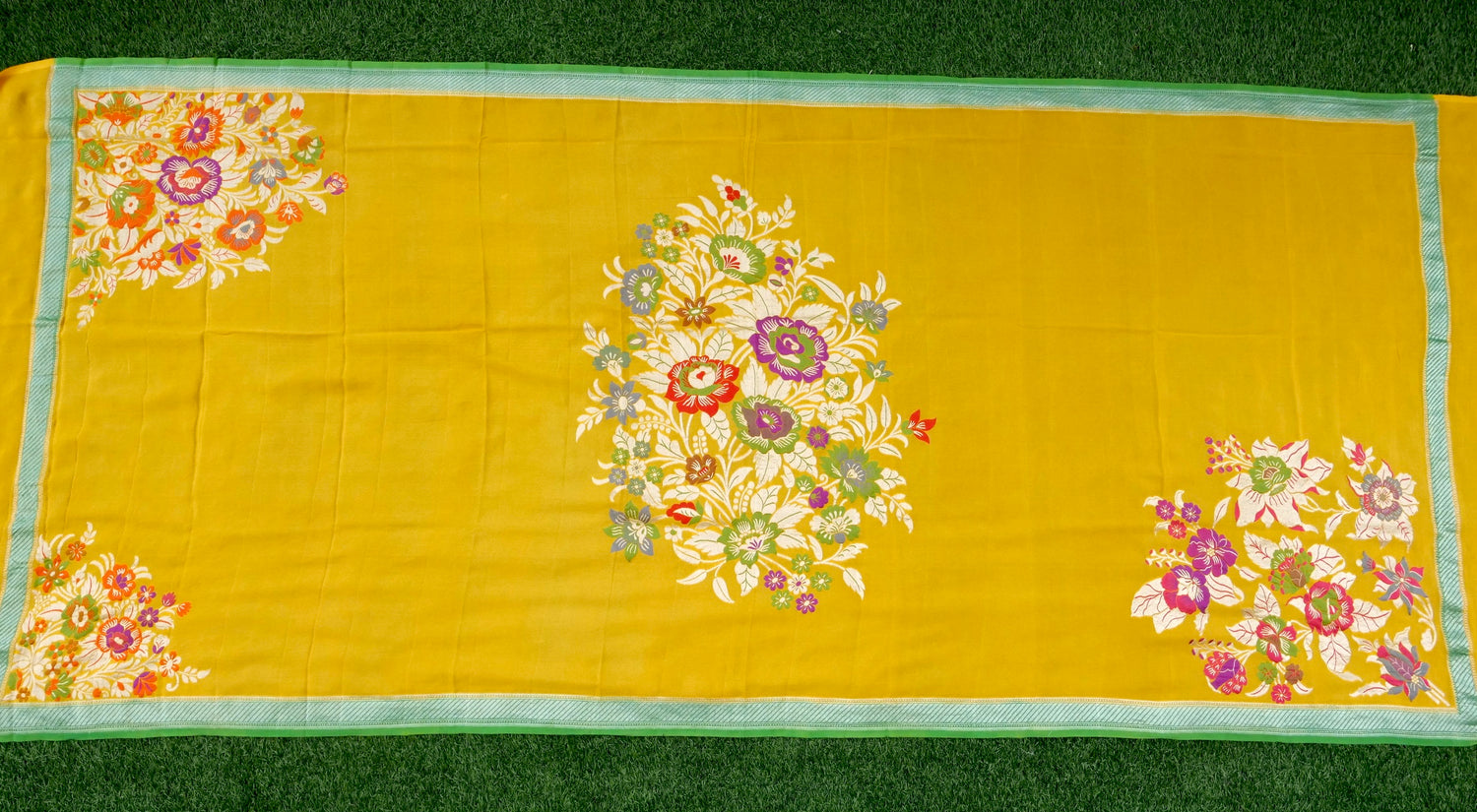 Handwoven Banarasi Georgette Dupatta with Floral Meenakari
