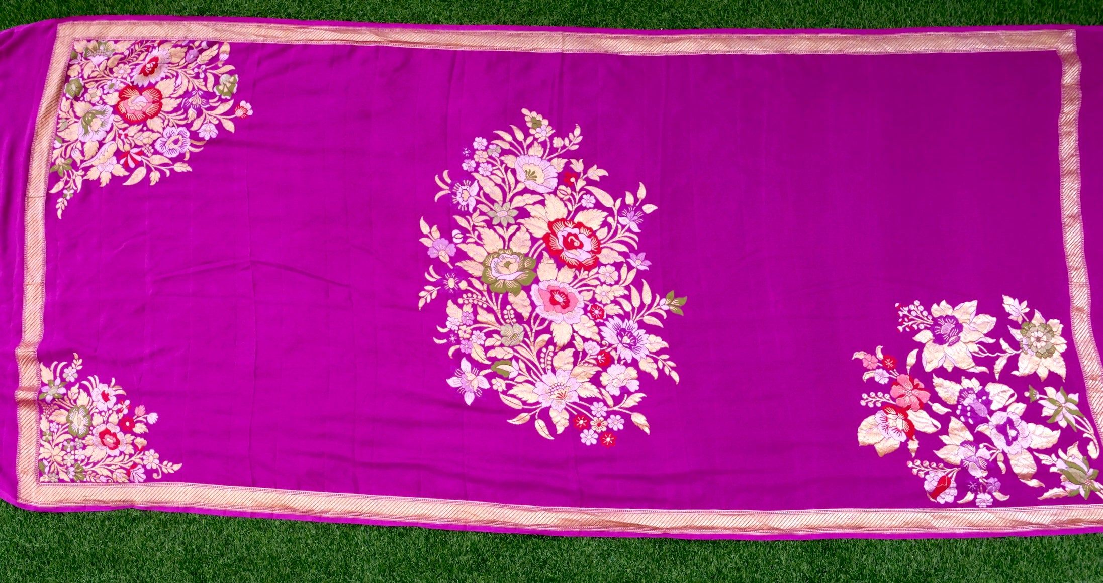 Handwoven Banarasi Georgette Dupatta with Floral Meenakari