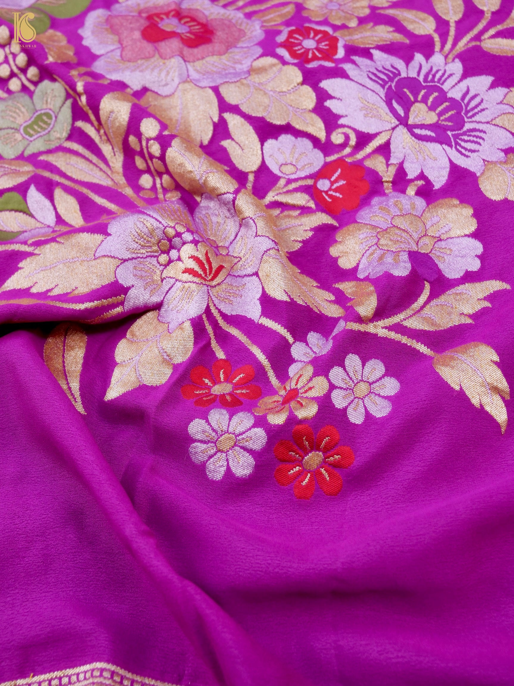 Handwoven Banarasi Georgette Dupatta with Floral Meenakari