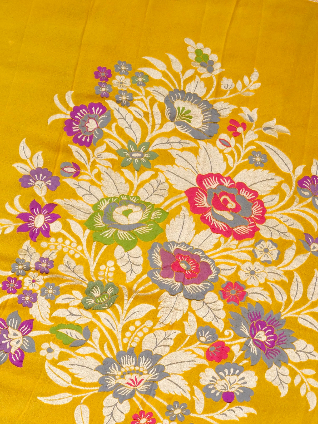 Handwoven Banarasi Georgette Dupatta with Floral Meenakari