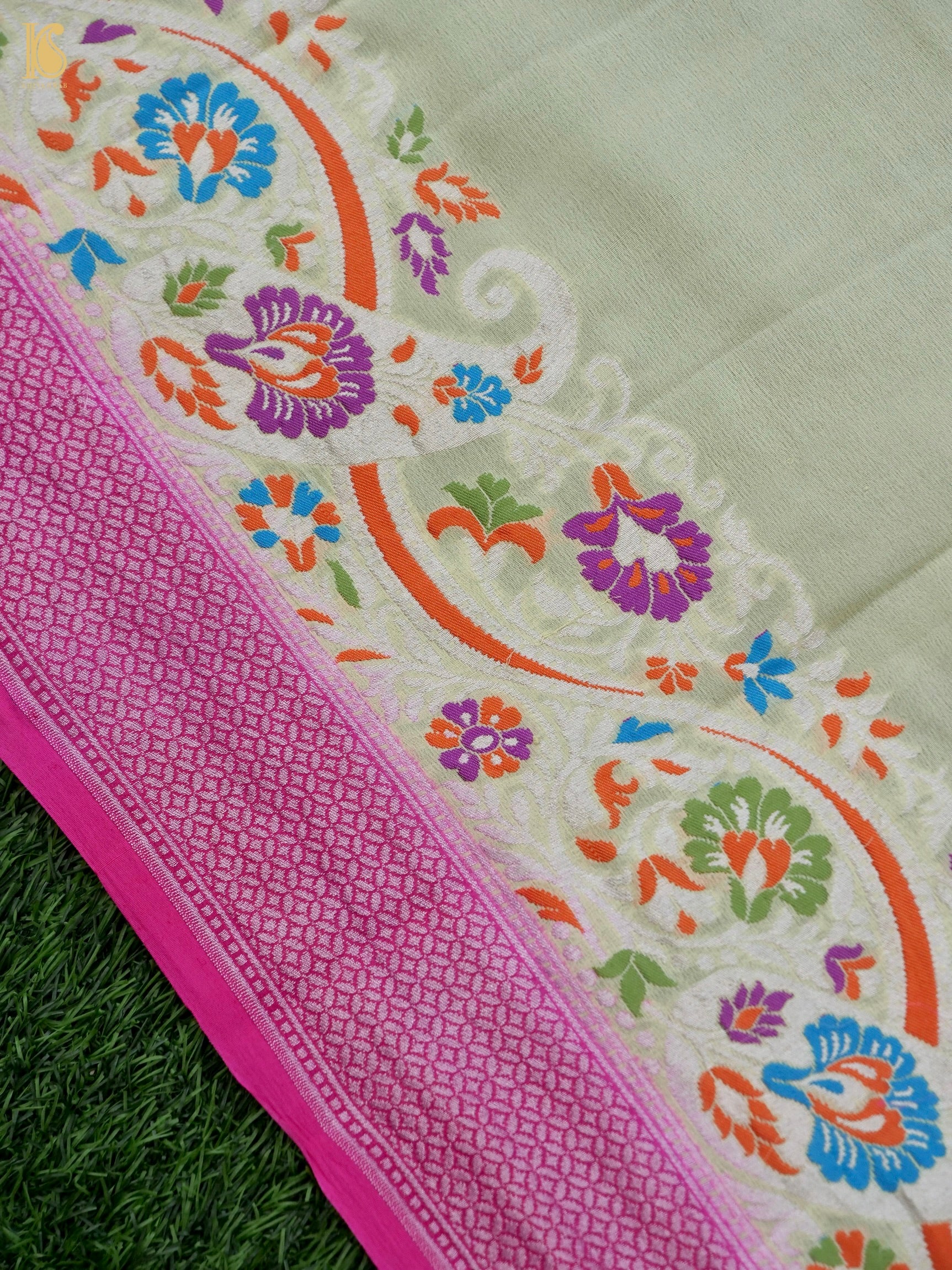 Handwoven Banarasi Georgette Dupatta with Floral Meenakari