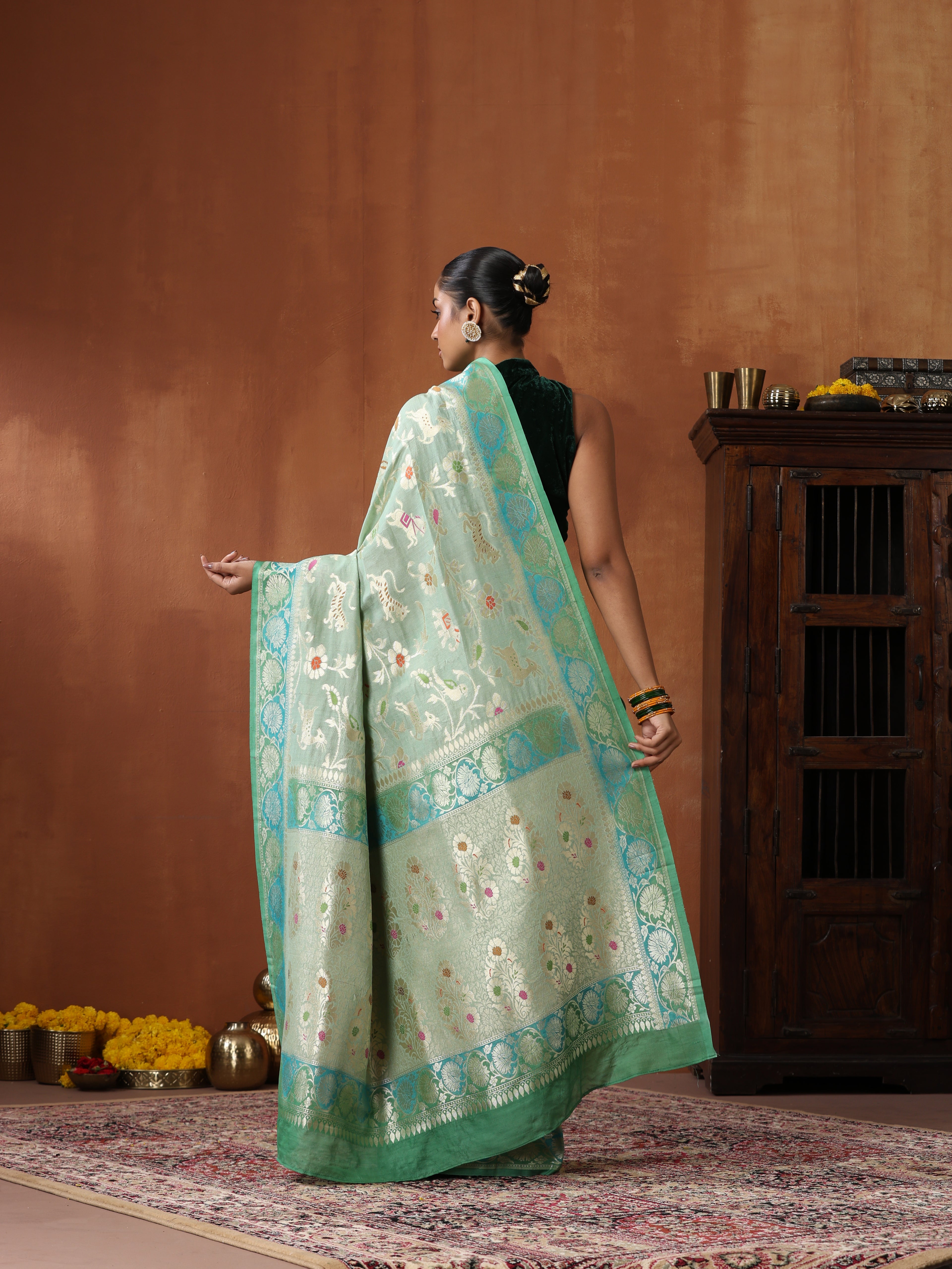 Handloom Banarasi Tussar Silk Meenakari Shikargah Saree