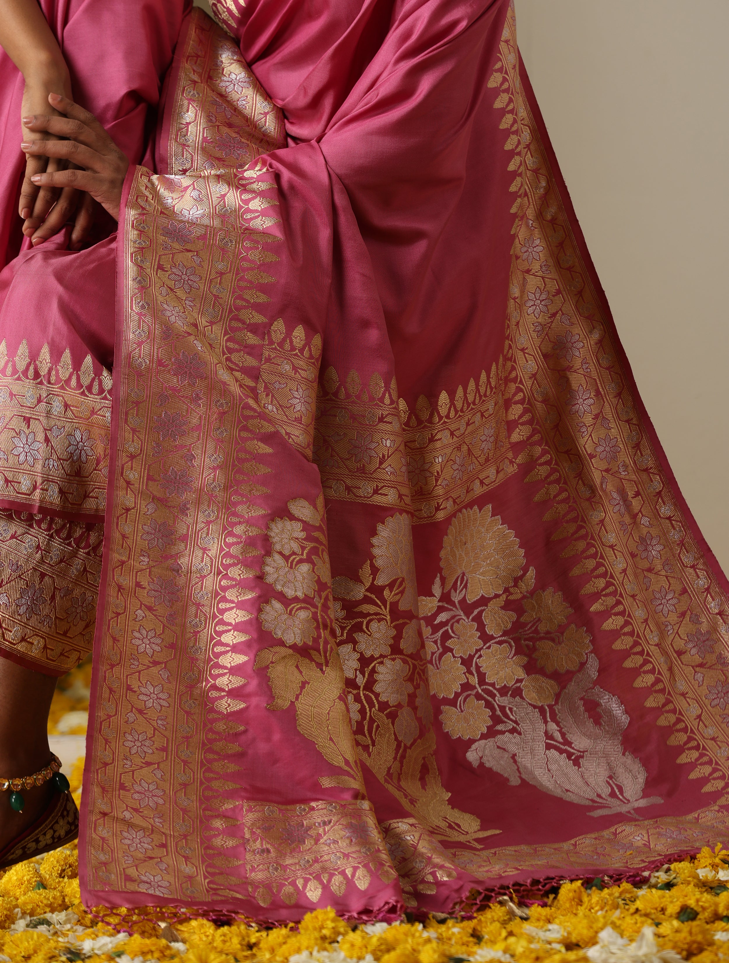 Handloom Banarasi Katan Silk Kadwa Ektara Kumudini Saree