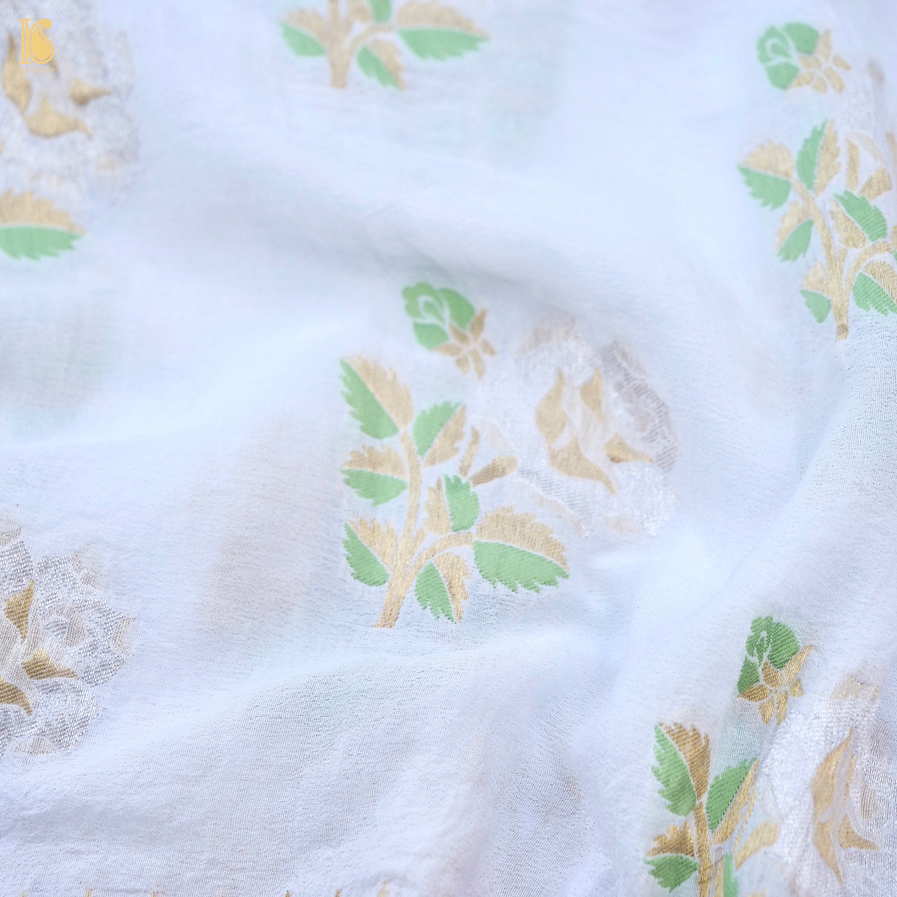 Dyeable Pure Georgette Banarasi Rose Boota Saree