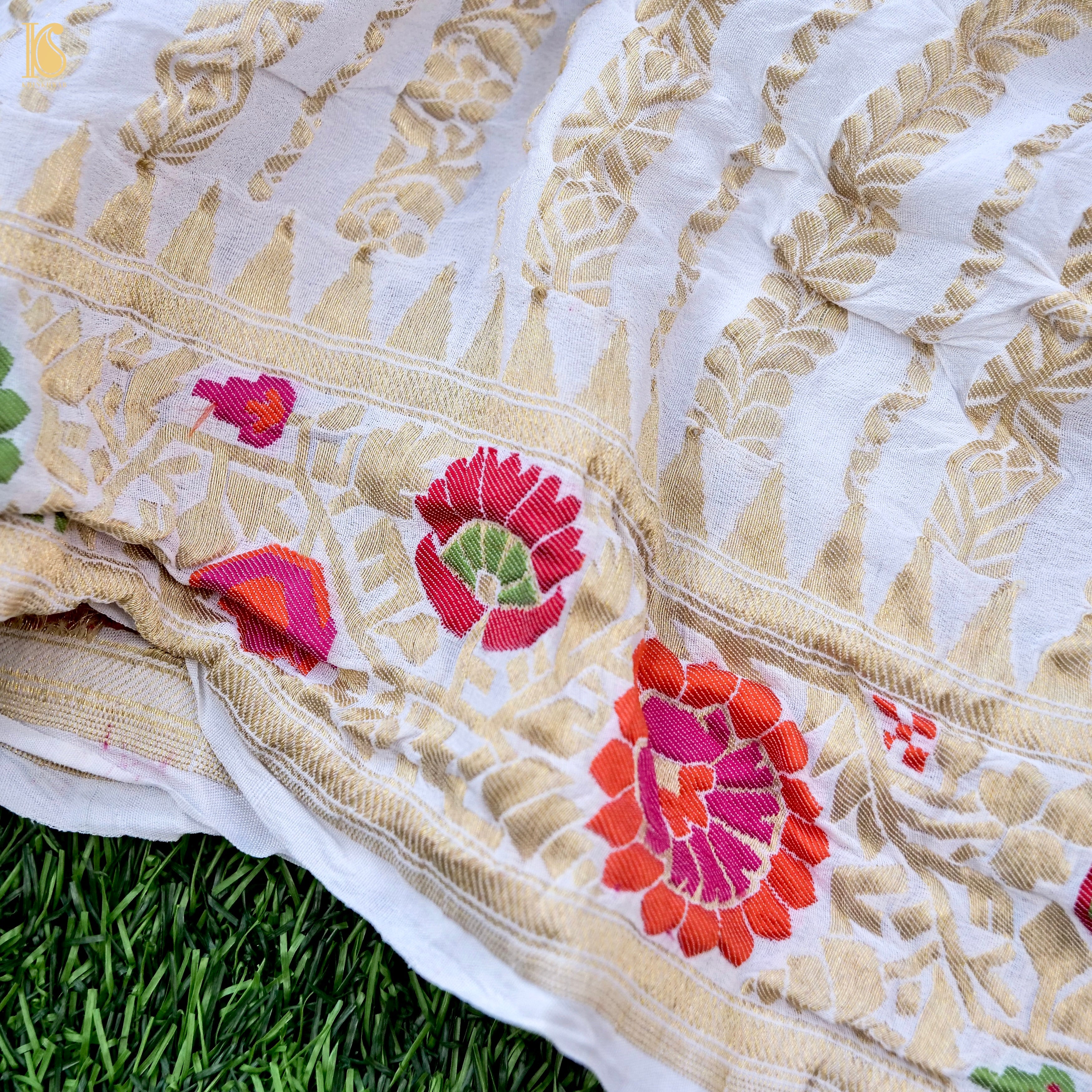 Dyeable Pure Georgette Banarasi Meenakari Saree