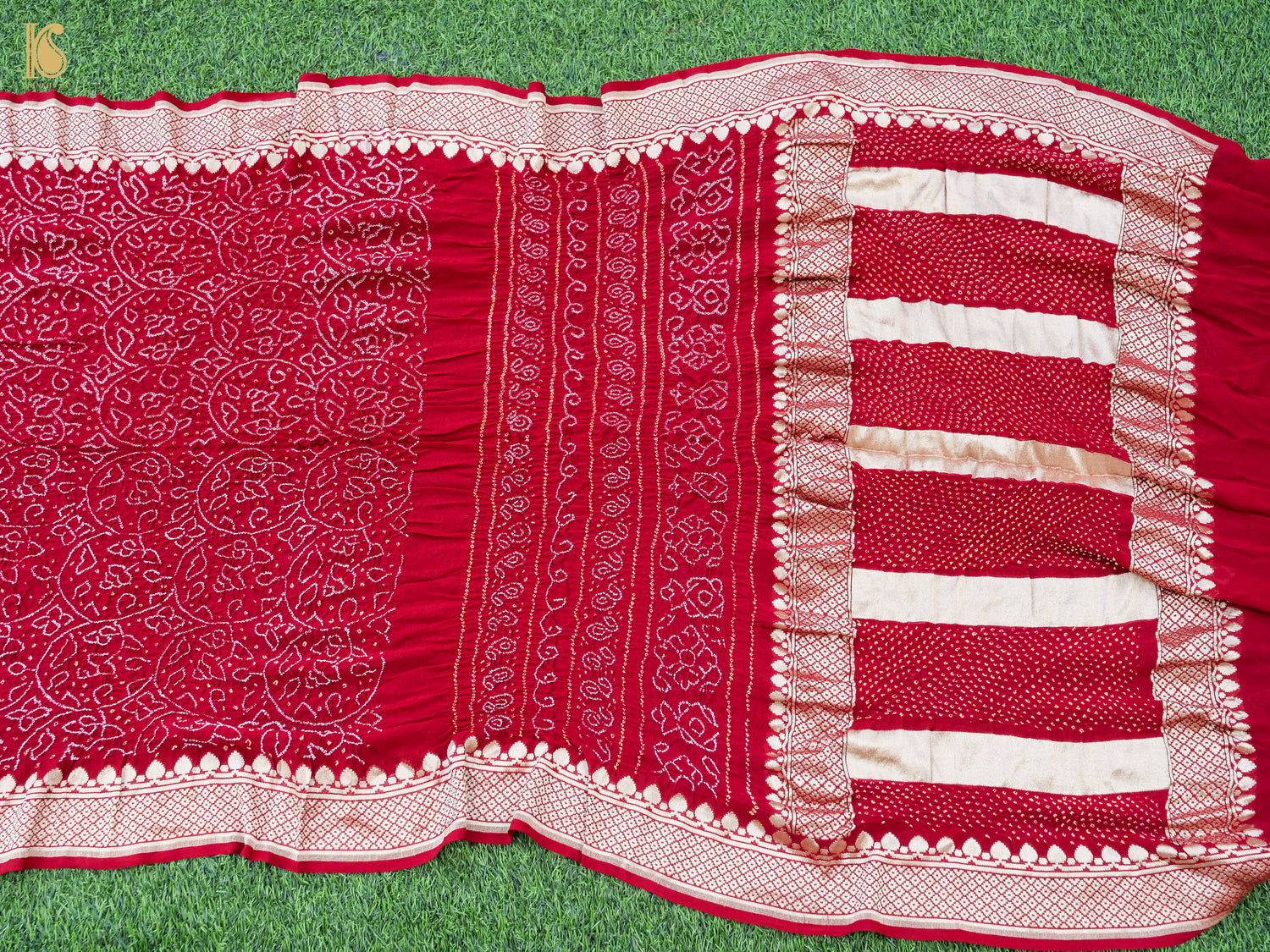 Handloom Banarasi Georgette Bandhani Saree