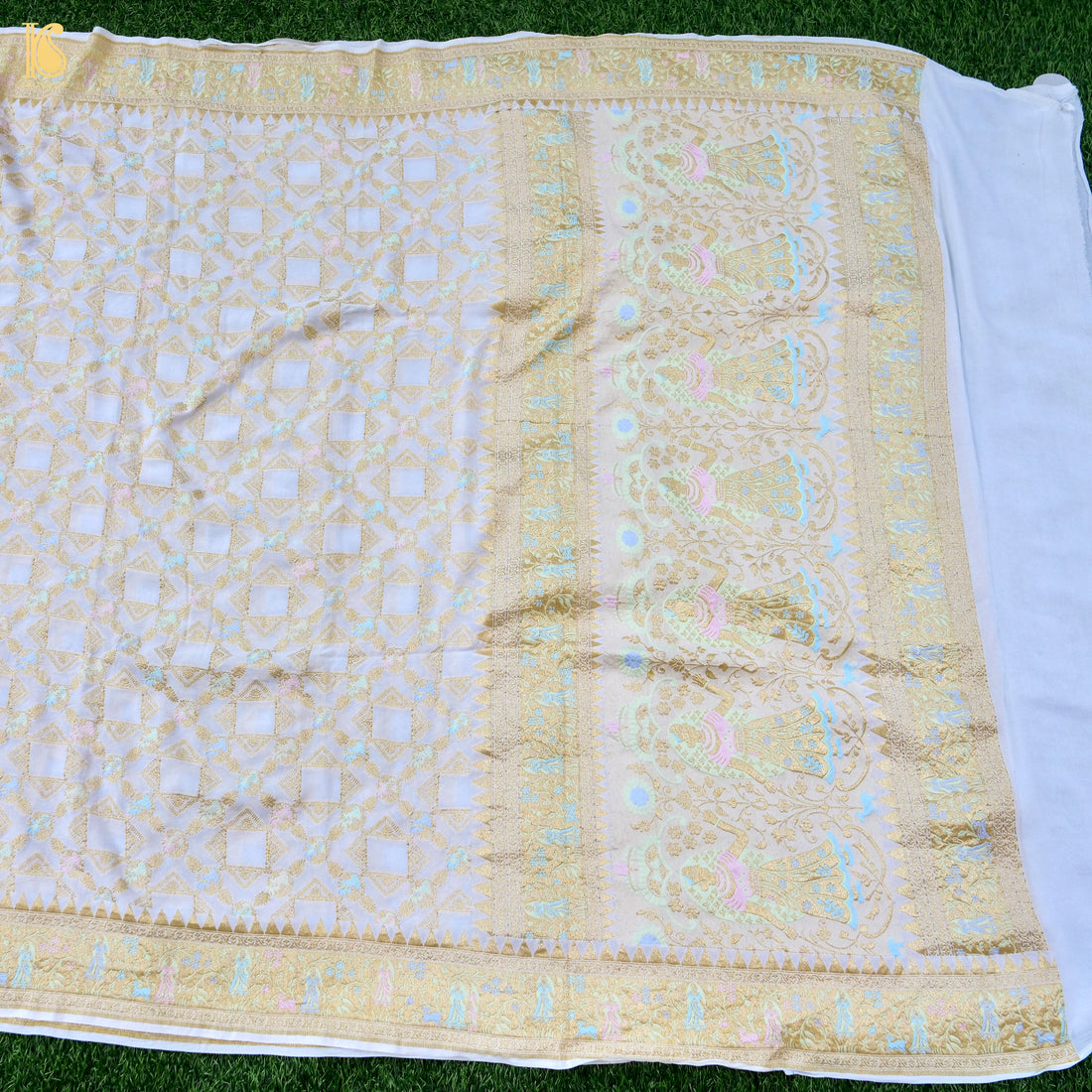 Dyeable Pure Georgette Silk Meenakari Banarasi Jaal Dupatta