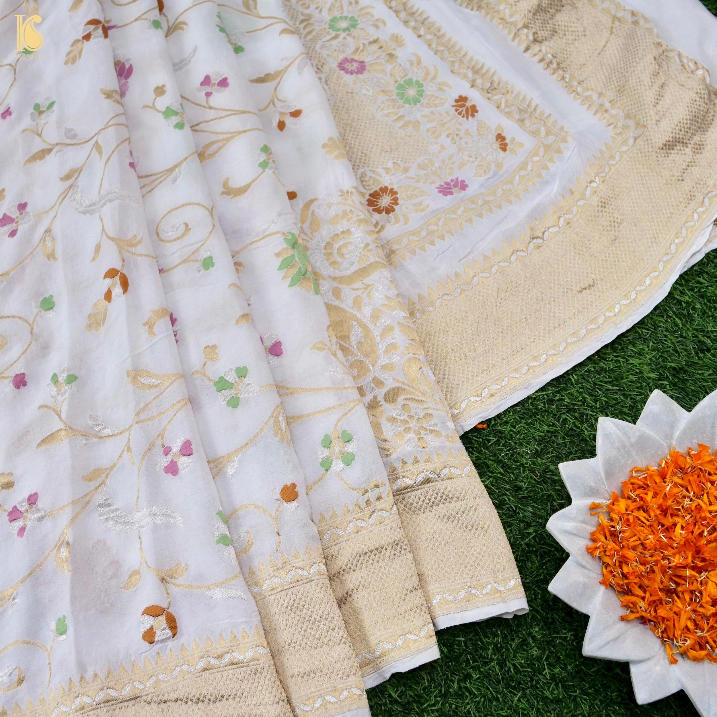 Dyeable Pure Georgette Banarasi Meenakari Saree