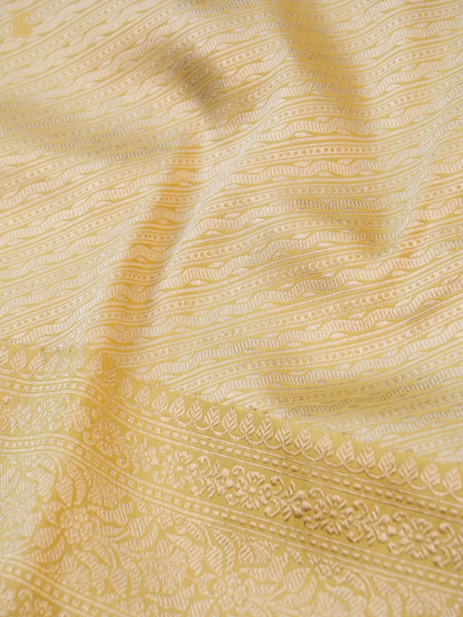Handloom Banarasi Silk Zari Tanchoi Saree