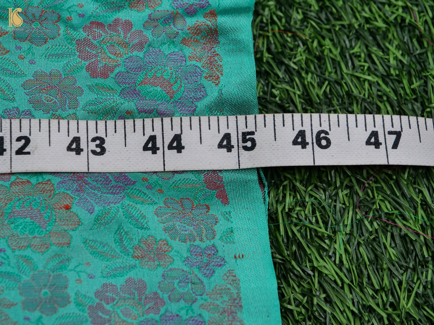 Handloom Banarasi Tanchoi Silk Peonies Fabric